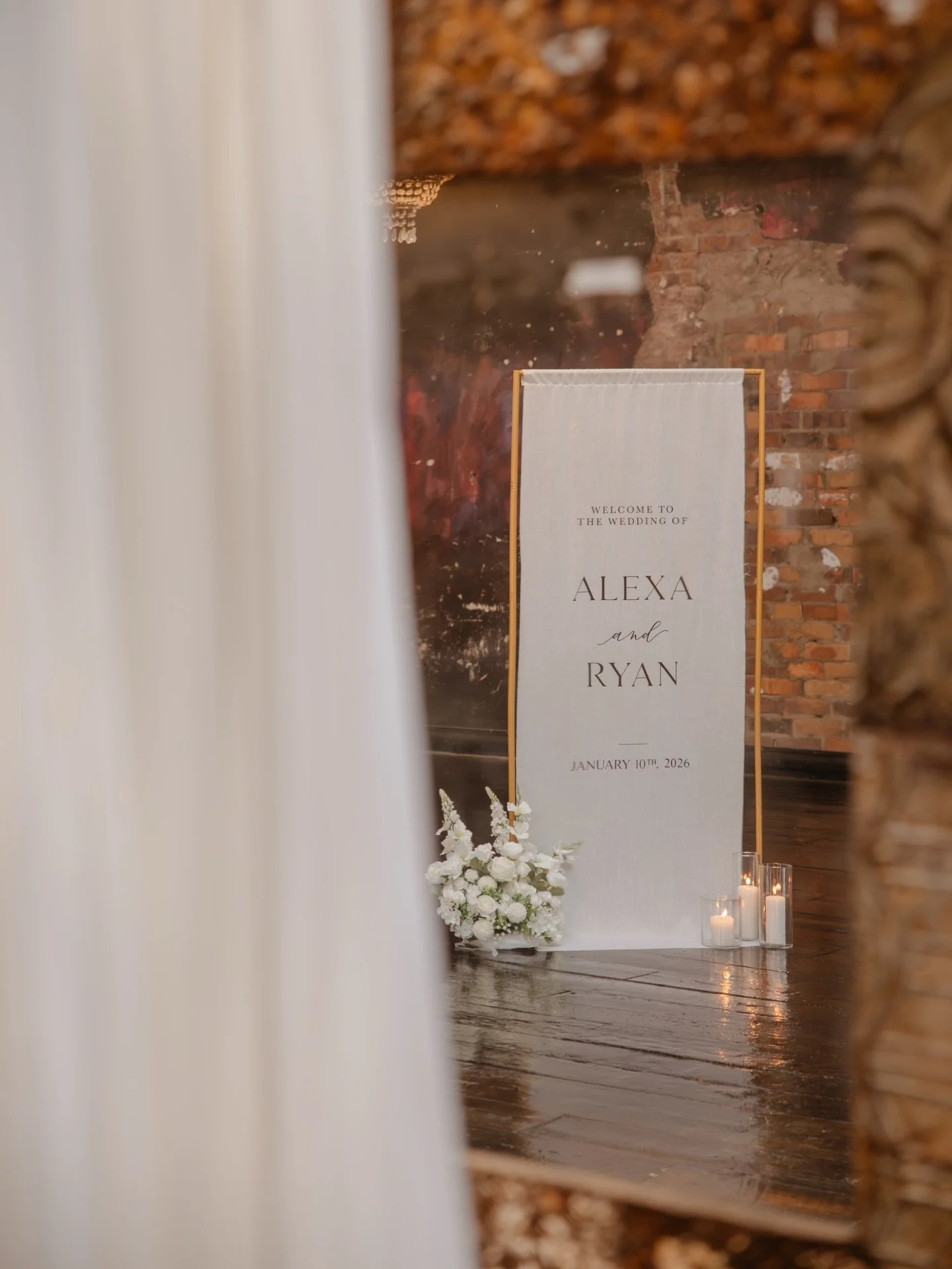 The finer details ✨

Photographer: @_everymomentcaptured 
Venue: @smokedgaragebrisbane 
Celebrant: @smittenceremonies 
Videographer: @kiracaptured_ 
Musician: @manu_music_au 
Bride &amp; Groom: @alexagodber + @sensualstarman