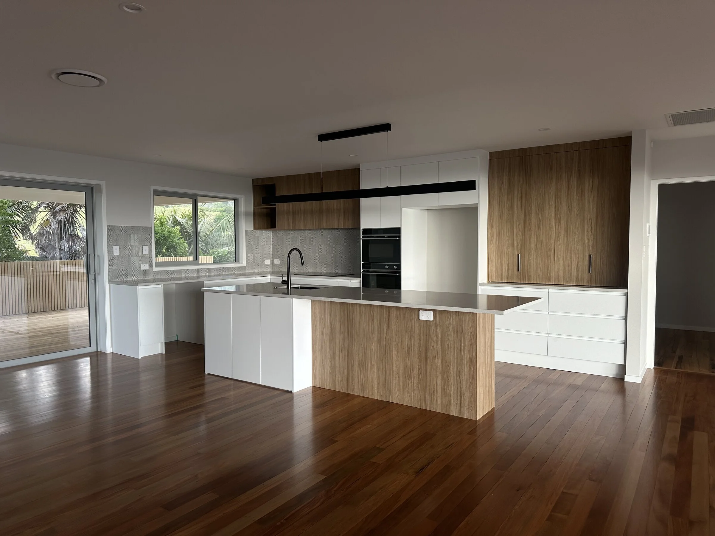 09-kitchen.jpg