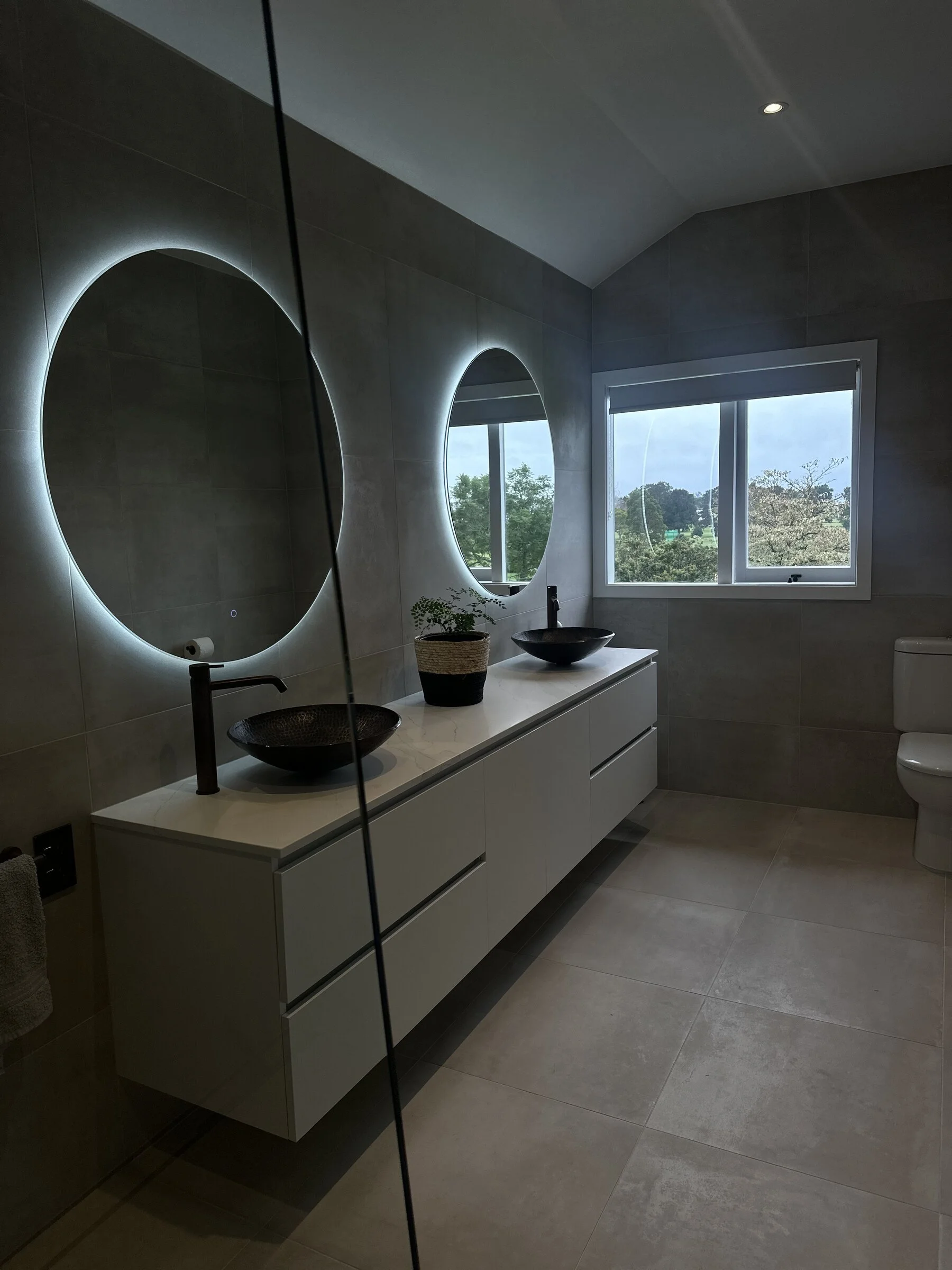 15-bathroom-c-double-vanity.jpg