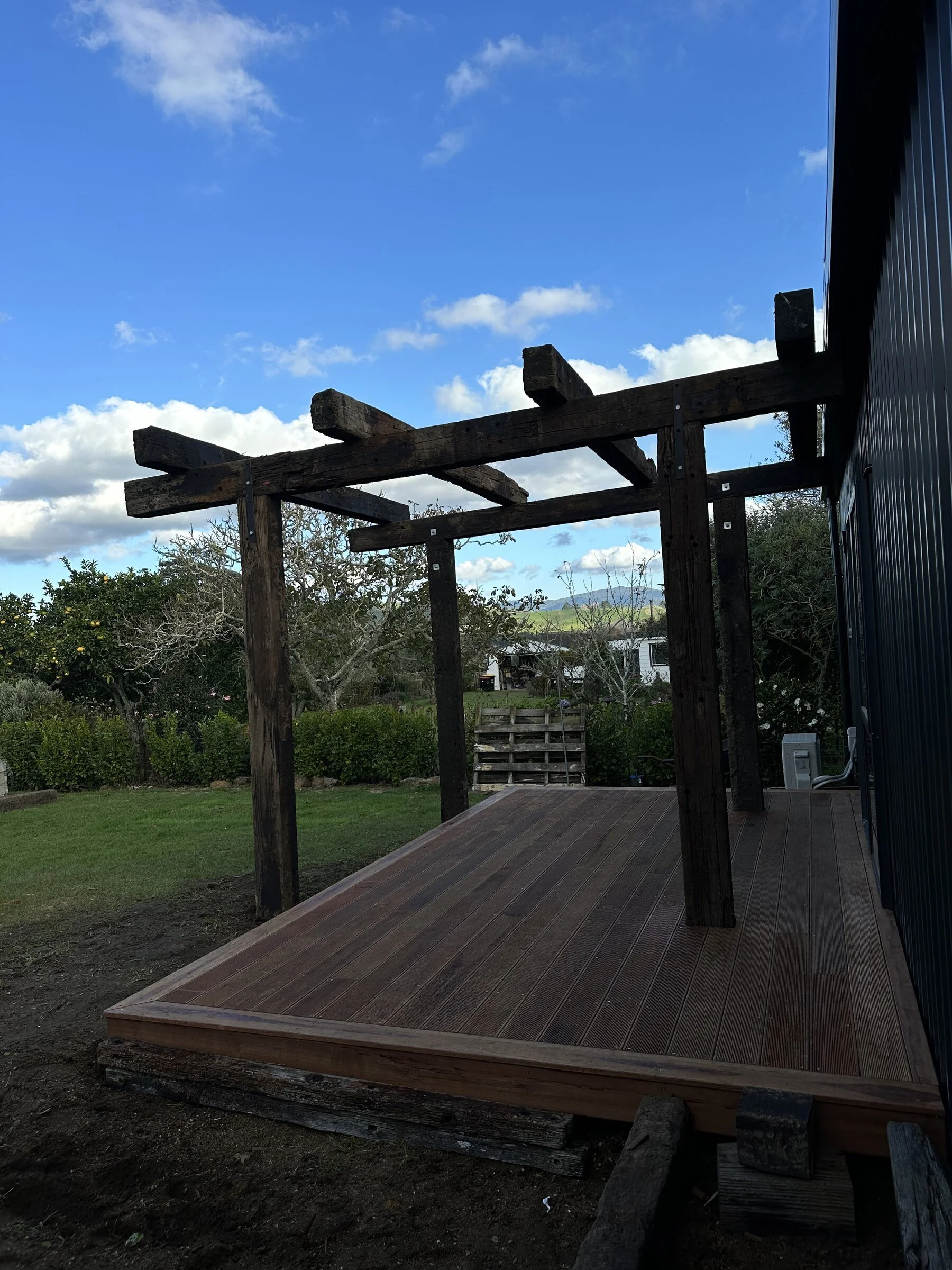 16-deck-pergola.jpg
