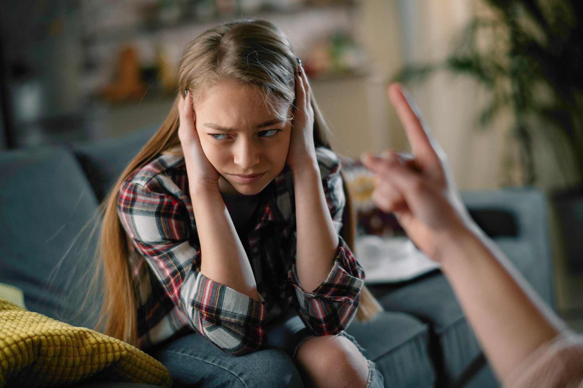 Easy Ways to Talk With Your Child About Addiction