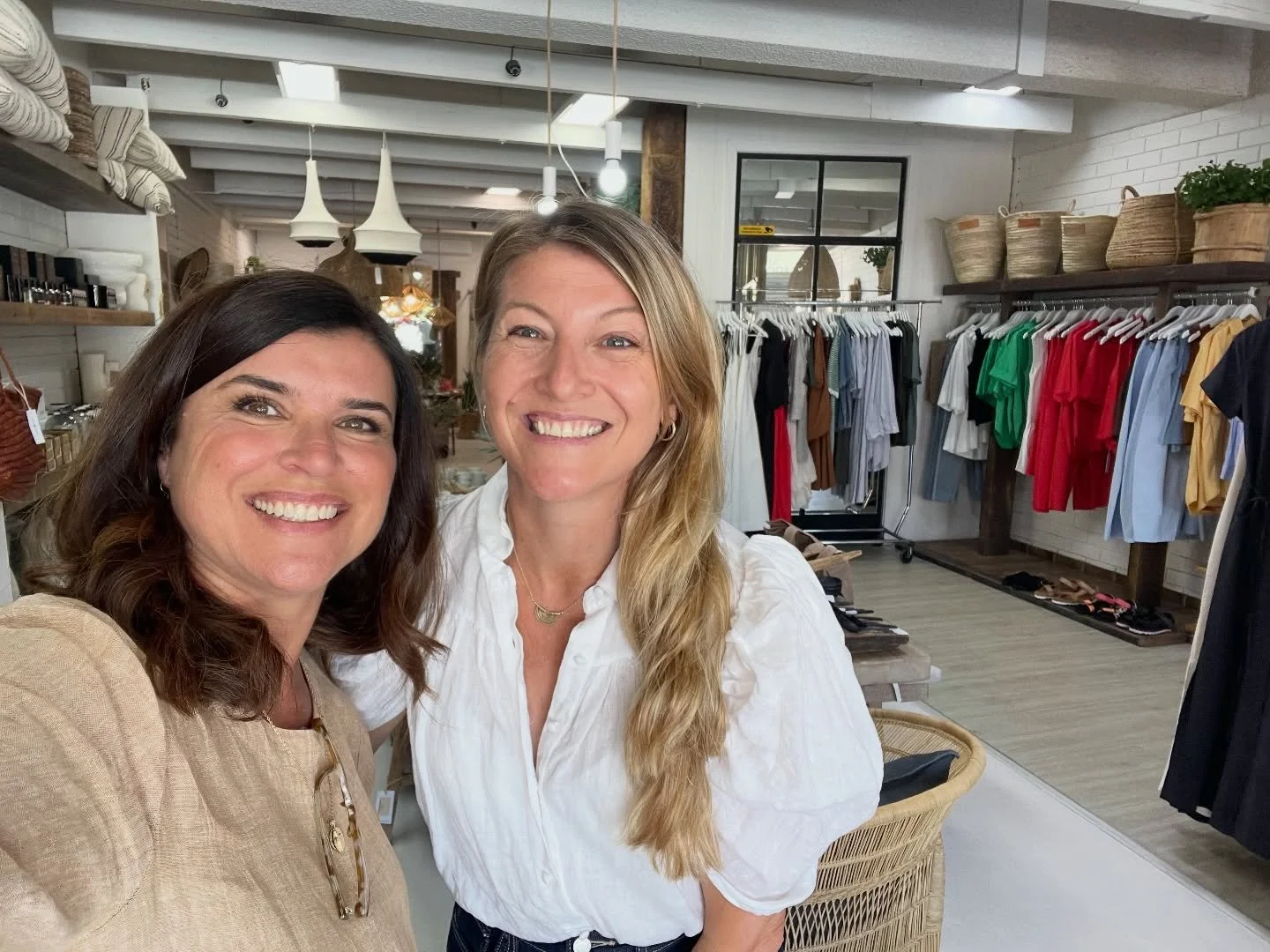Our NSW Sales Consultant Maree recently visited Julia at the much-loved Deer Willow store in Kiama to present our latest collections. Always a pleasure visiting such inspiring spaces. 🤍 Contact us today to book an appointment with your local agent.