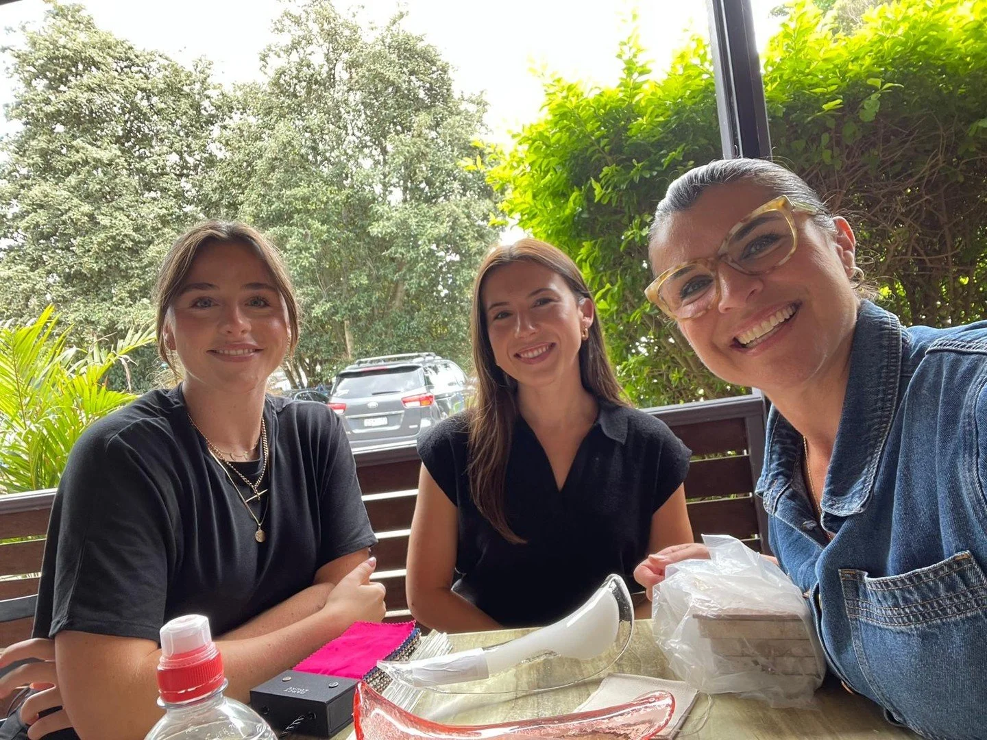 Lovely to connect with Amelia and Ashleigh from @studioaminteriors_ ✨⁠
⁠
Always a pleasure sharing our latest collections and exchanging ideas with such a talented studio. We truly value these collaborative moments within the design community 🤍⁠
⁠
E