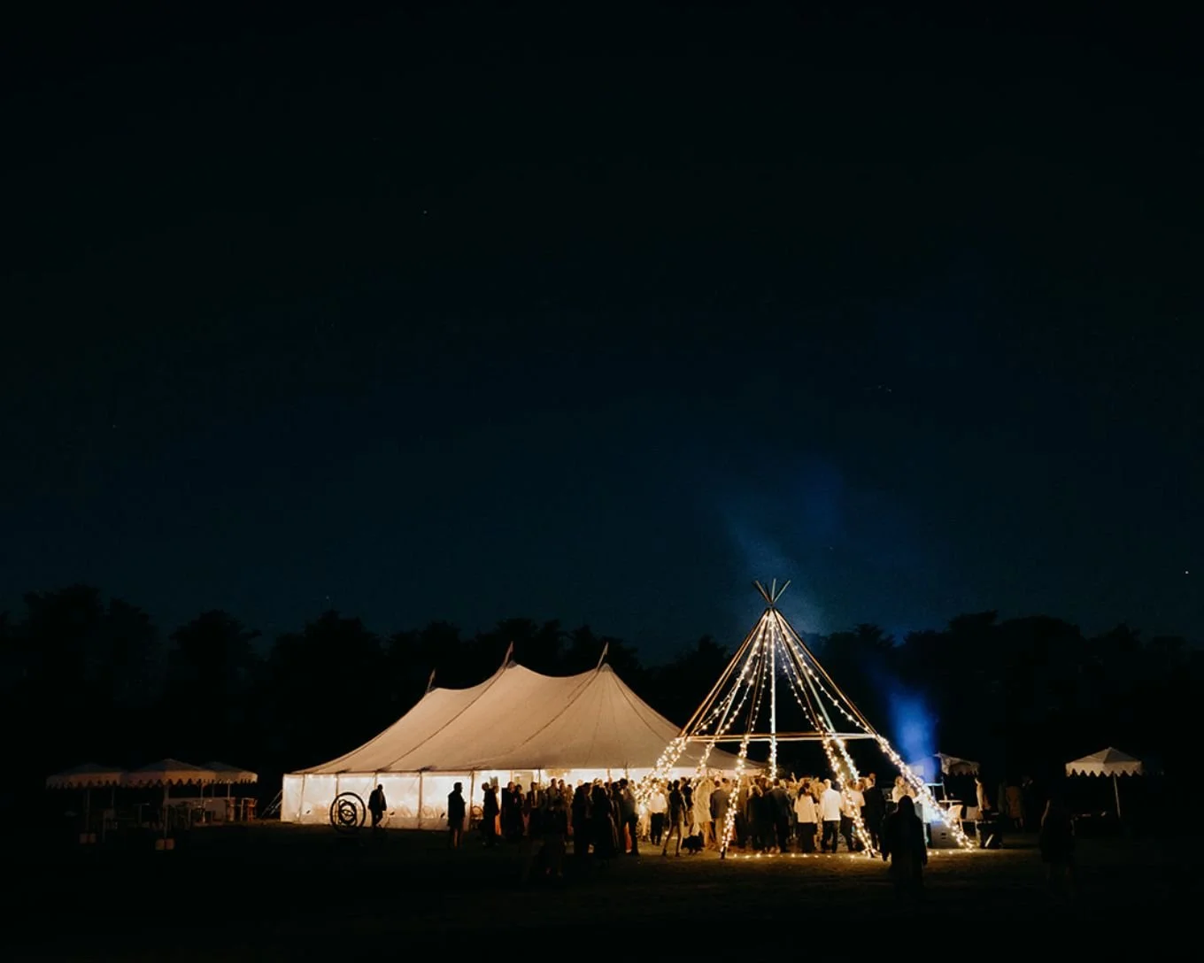 What an incredible celebration for Shelby &amp; Robbie on their stunning property.⁠�A sit-down wedding for 270 of their loved ones - still the biggest one we&rsquo;ve had yet! 😆

How amazing is Tierra Events Nordic Tipi! 😝

Such a dream team to wor