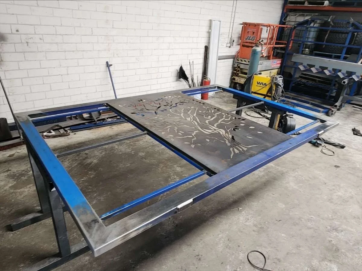 Fabricated and ready to go to the powder coaters so it can be installed next week! #metalfabrication #powdercoating #cutom #fabricatedgates #kykustoms