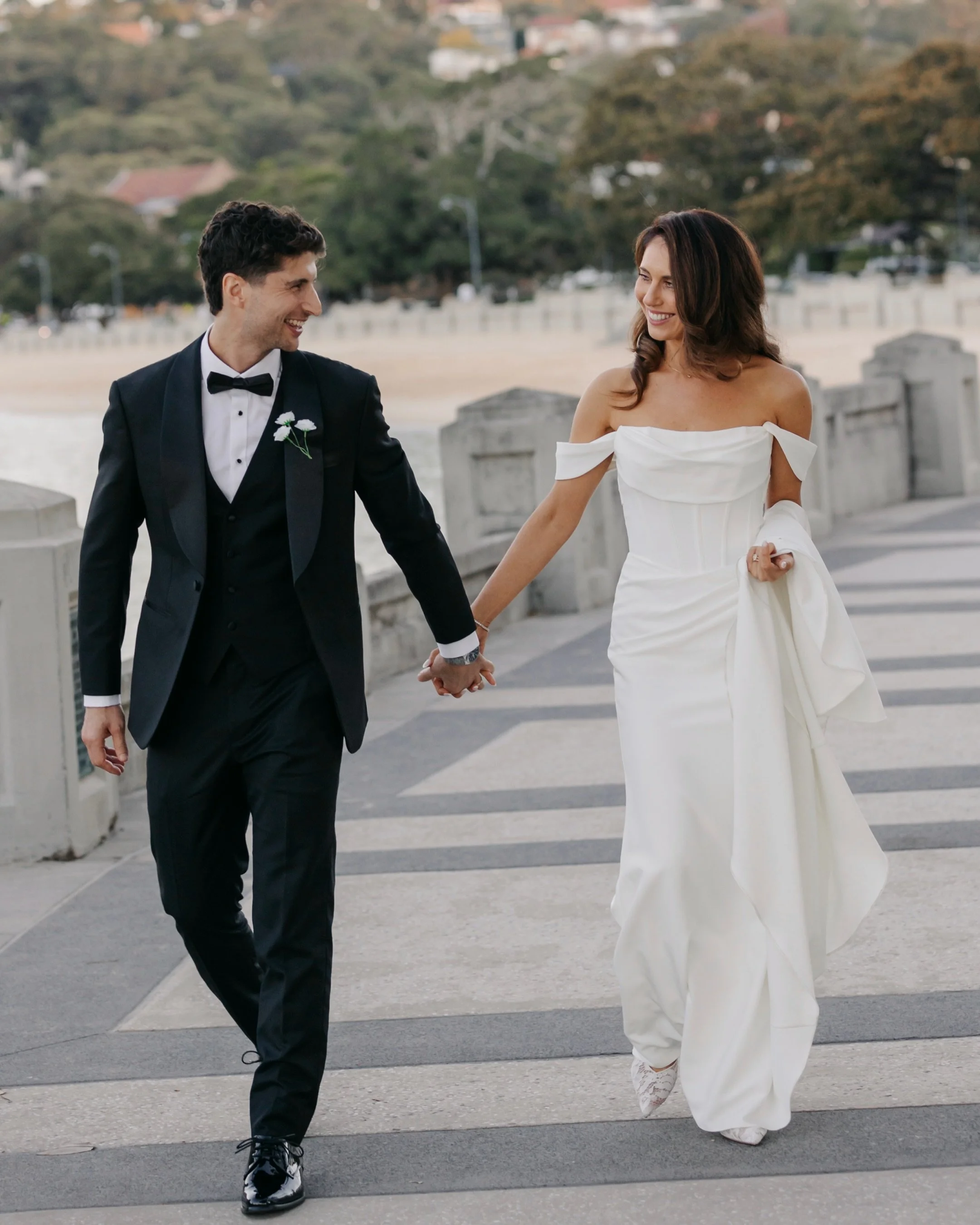 A few frames from Gaby + Jeremy&rsquo;s beautiful day on Sunday 🤍
Such a fun, joy-filled celebration from beginning to end &mdash; so much laughter, so much love, and the kind of energy you could feel all day long. The happiest people surrounded by 