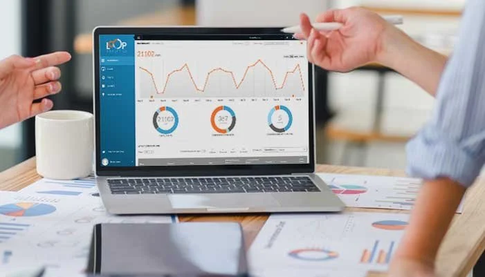 Geometric drawing of an outline square with sections divided by vertical, horizontal, and circle lines.