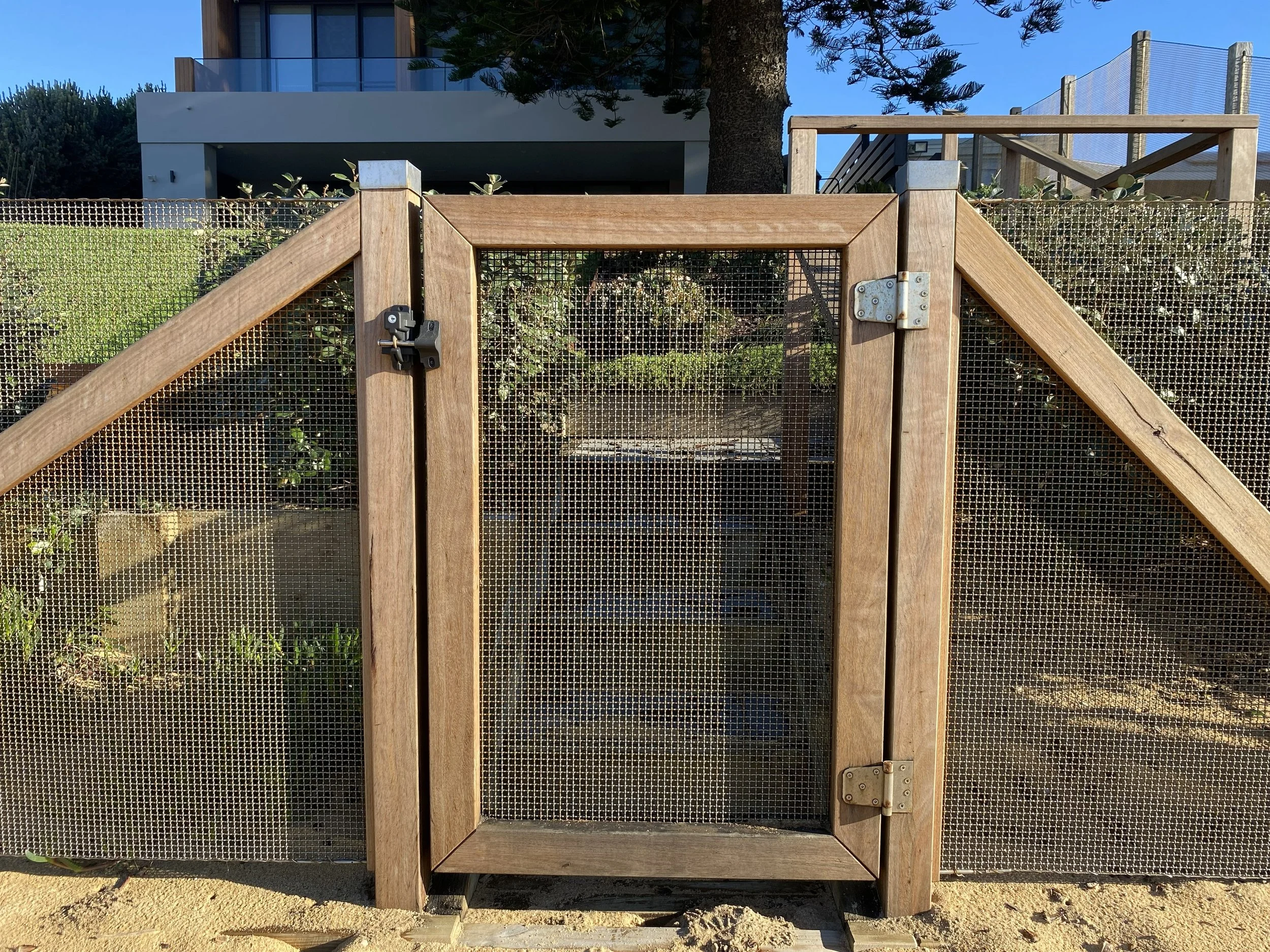 Rear Fence 3.jpeg