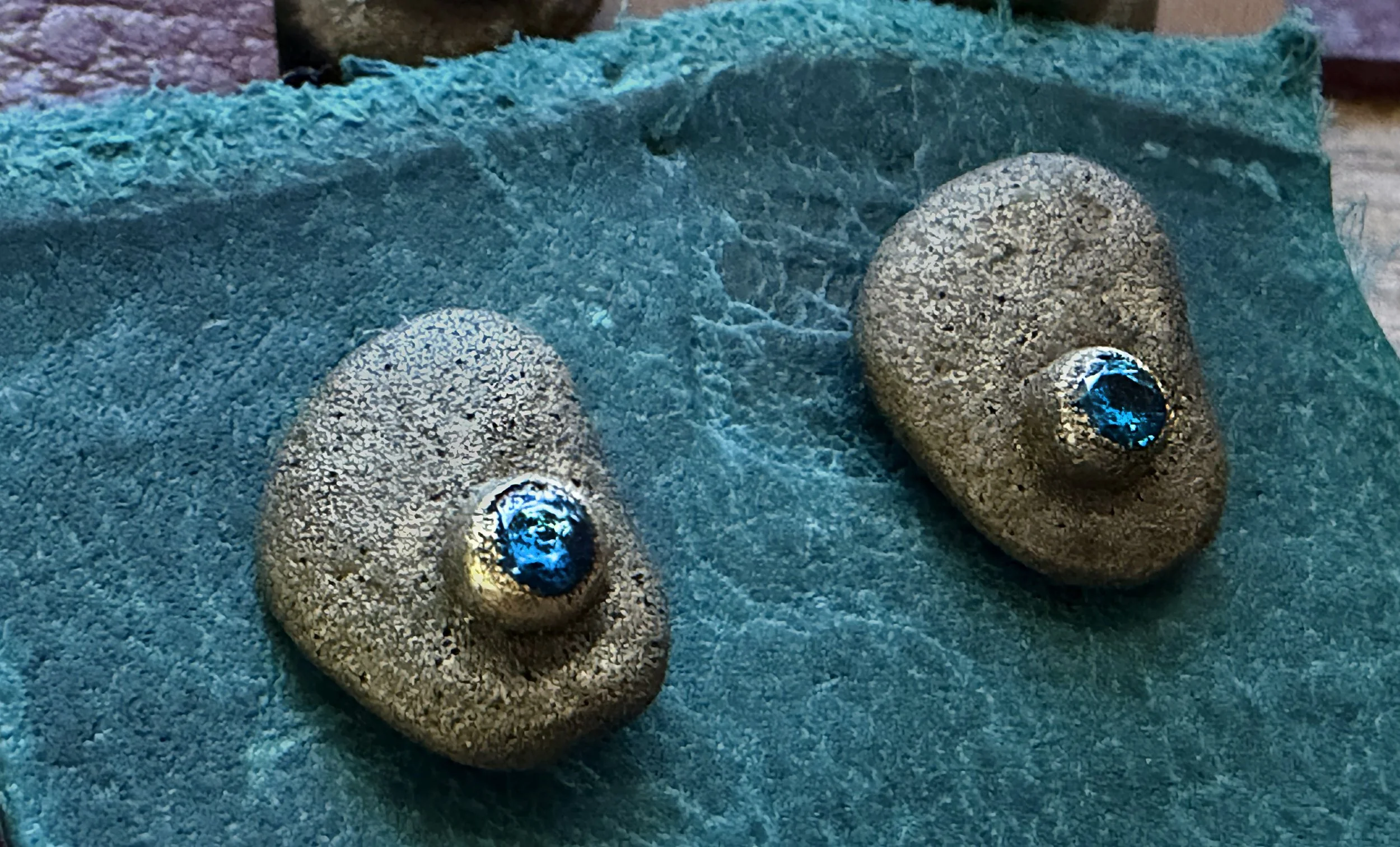 river-rock-stud-earring-small-bronze-kidney-turquoise-gemstone-round-small-birdley-studio.jpg