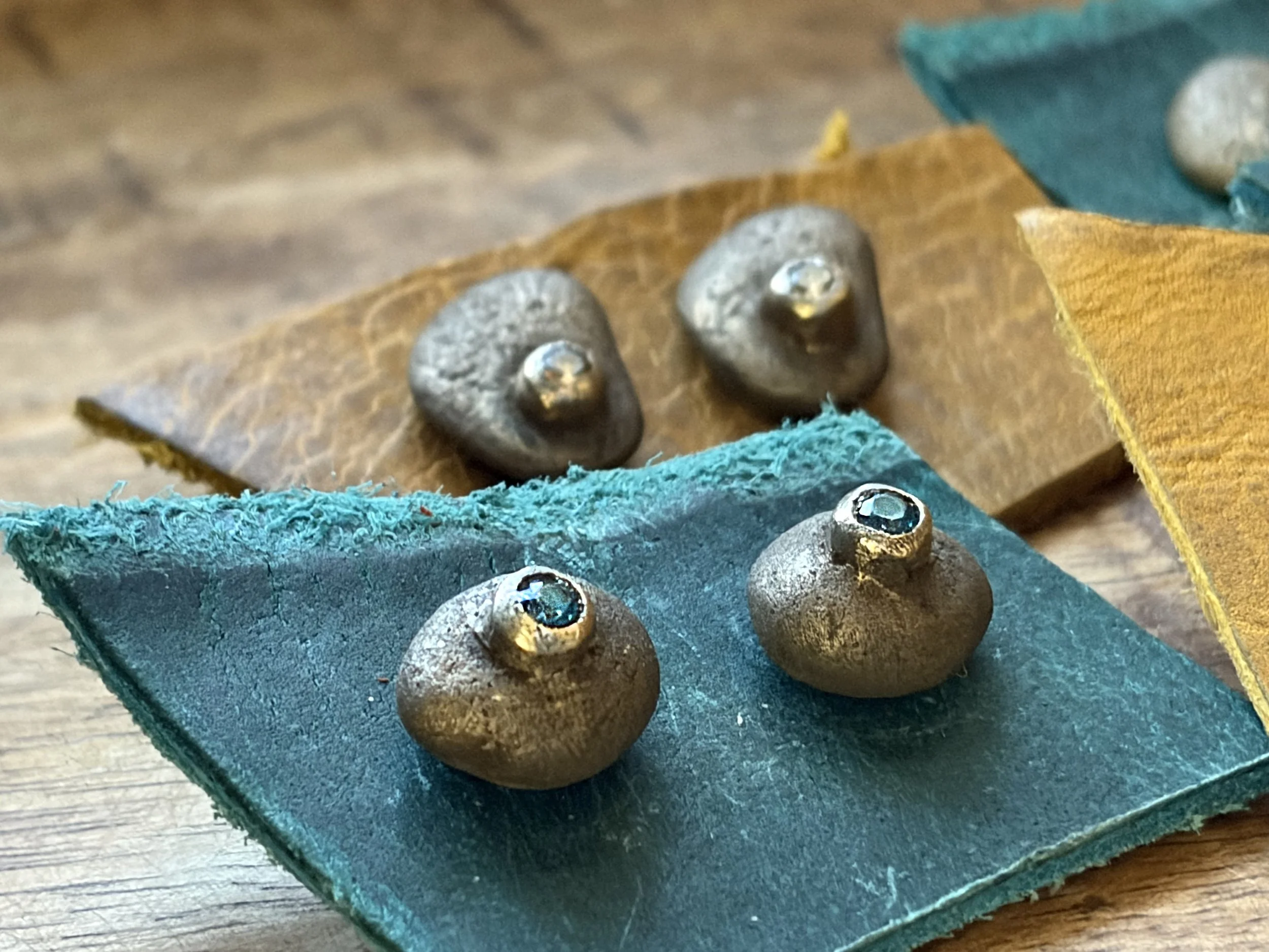 river-rock-stud-earrings-round-bronze-turquoise-gem-birdley-studio.jpg