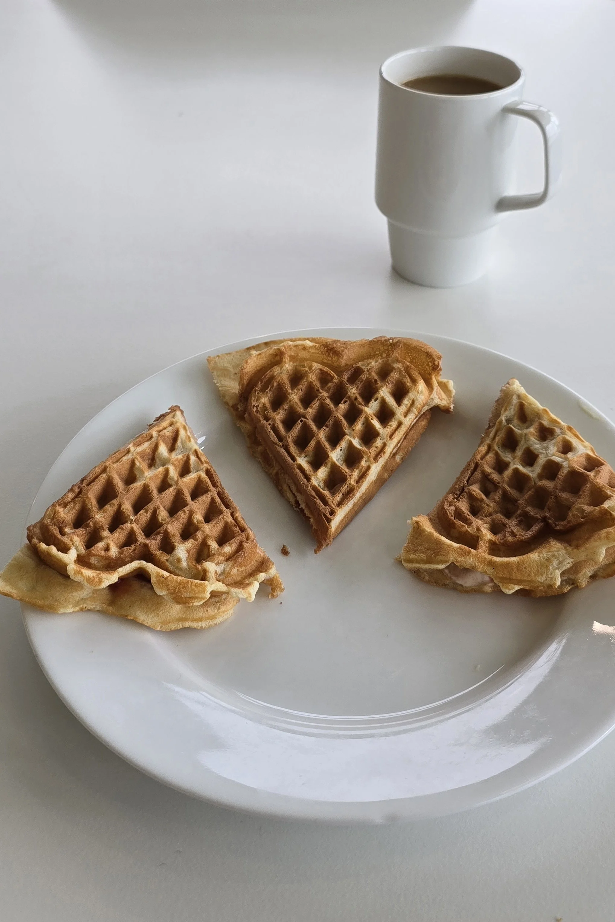 typische norwegisches Waffel-Sandwich.jpg