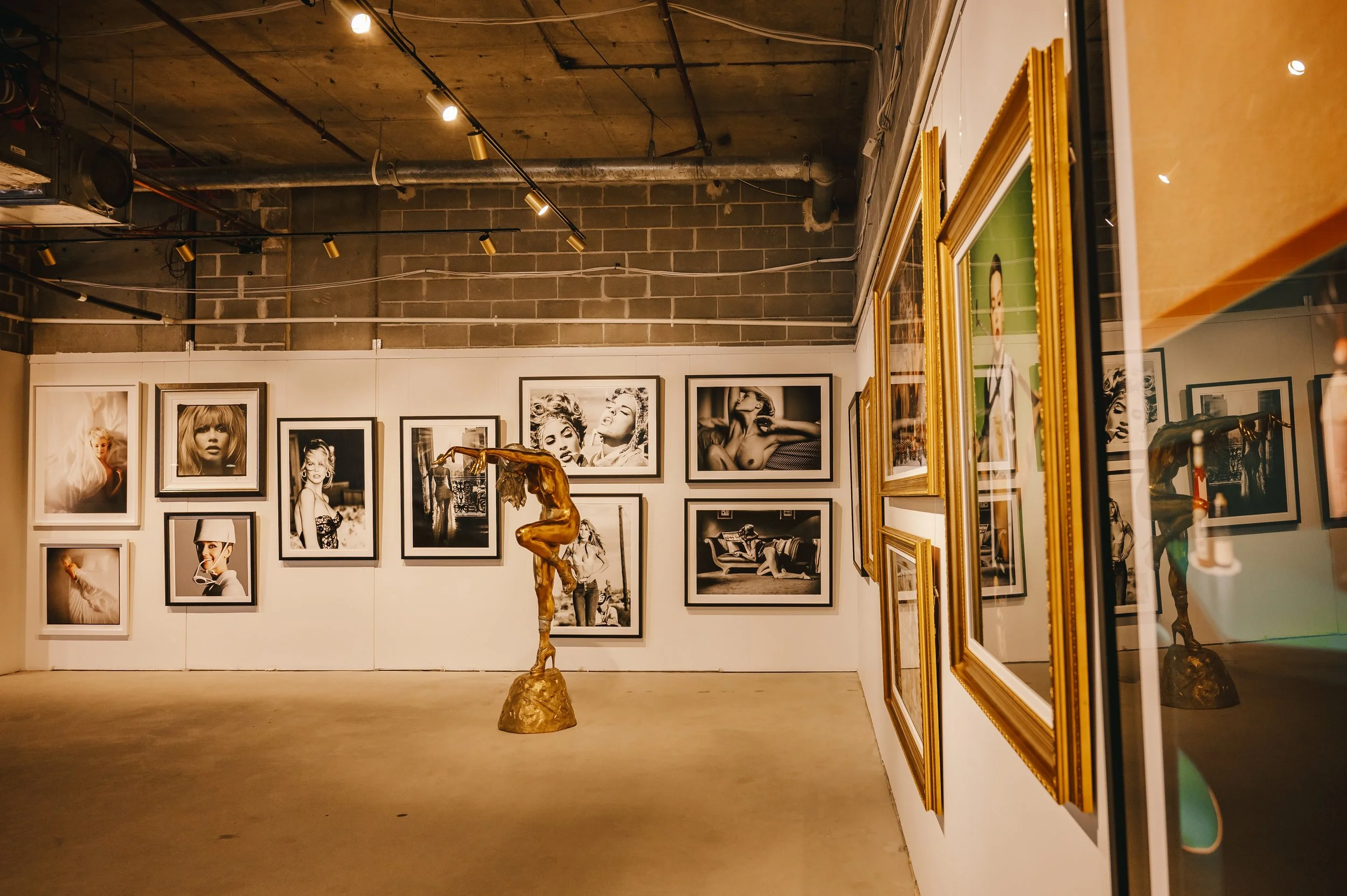 HANG IT UP - GALLERY. 9.jpg