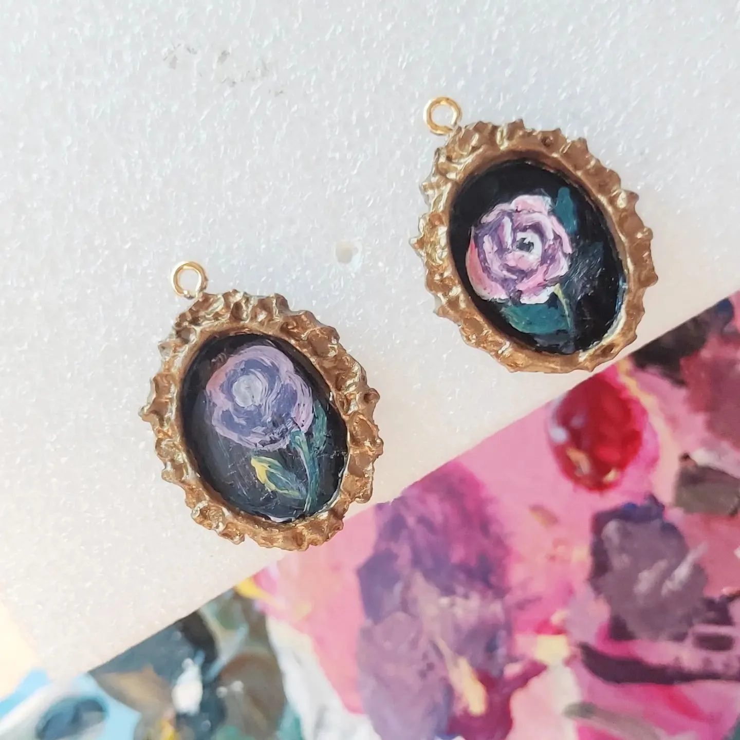 A small preview of what I'm working on ✨🥰

These are tiny painting earrings that are made from polymer clay. The one on the right is 90% finished and the other one has a looooong way to go.

#wip