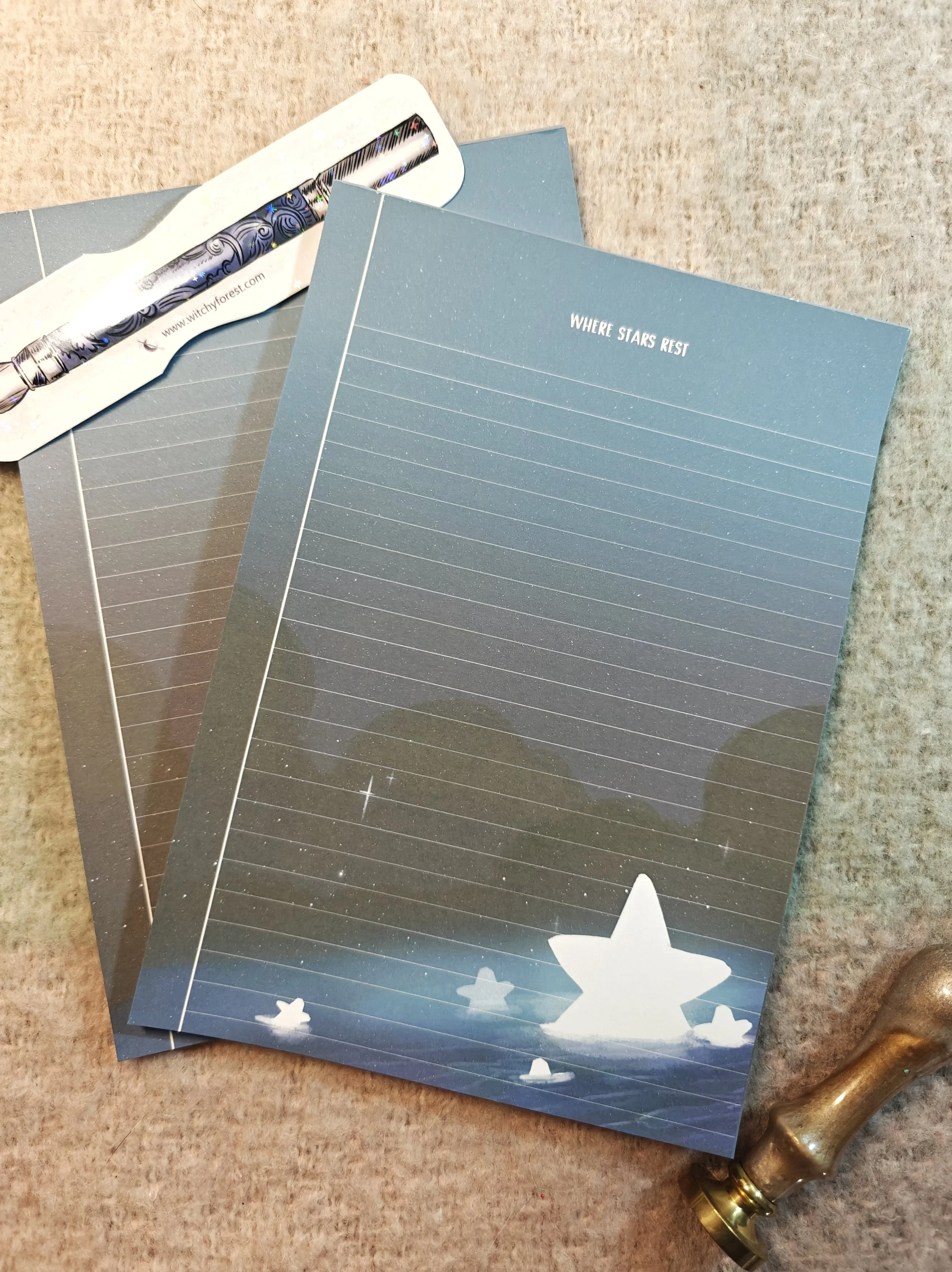 Where stars rest - Lined