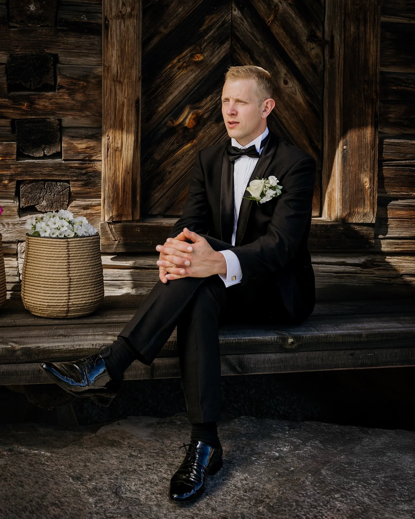 From the wedding of @leneaulie and Tor Bjarne🤵🏻&zwj;♂️👰🏼💍 #wedding #weddingphotography #weddingphotographer #weddingdress #brideandgroom #brideportrait #portrait #portraitphotography #sonynordic #brideandgroomphotos #weddingportrait #portraits_i