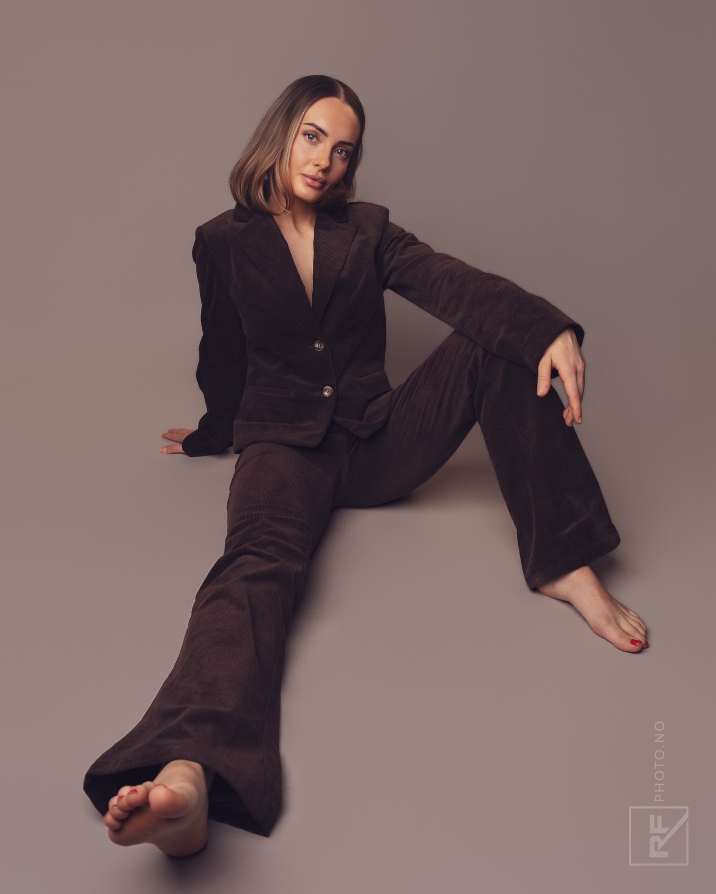 Beautiful Ingrid as model 📸 #portrait #portraitphotography #fashionphotography #girlportraits #studiophotoshoot