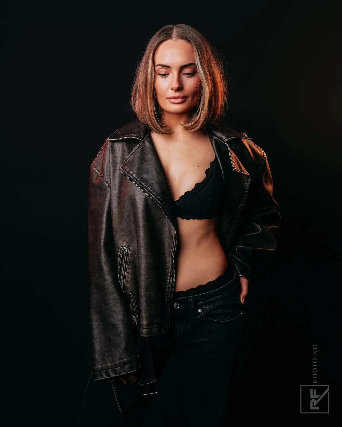 Beautiful Ingrid as model 📸 #photographer #studiophotographer #photoshoot