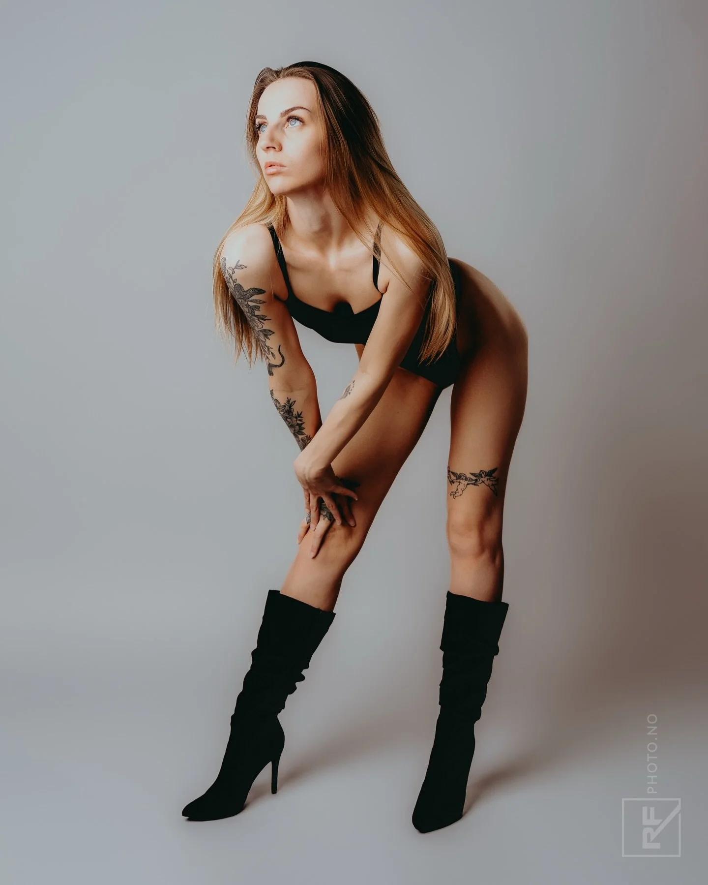 Beautiful @martinefinsrud as model 📸 #portrait #portraitphotography #fashionphotography #girlportraits #studiophotoshoot