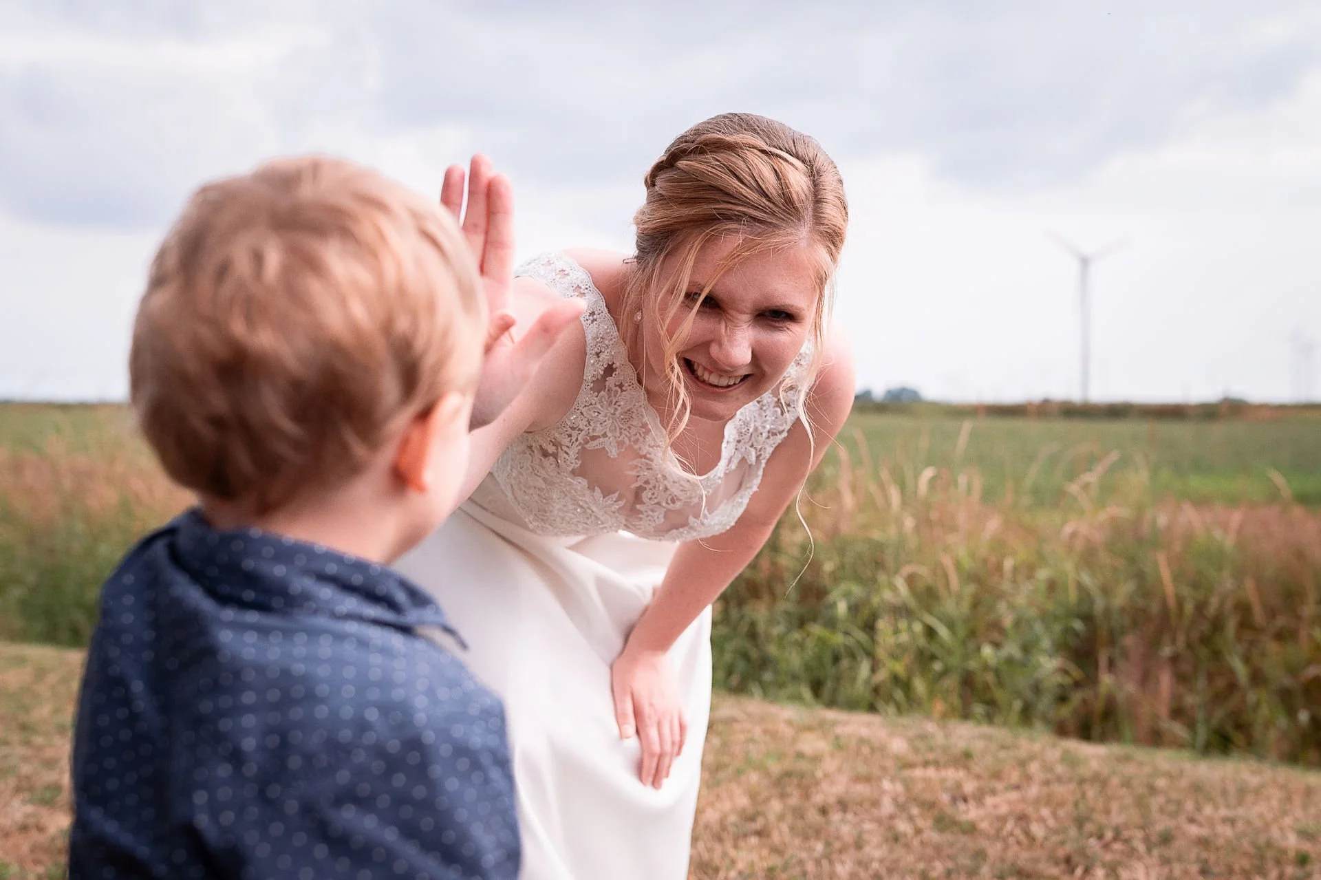 Hochzeitsfotograf Ihlow Hochzeit Fotografin Aurich Emden Leer Standesamt Hochzeitsscheune Momente