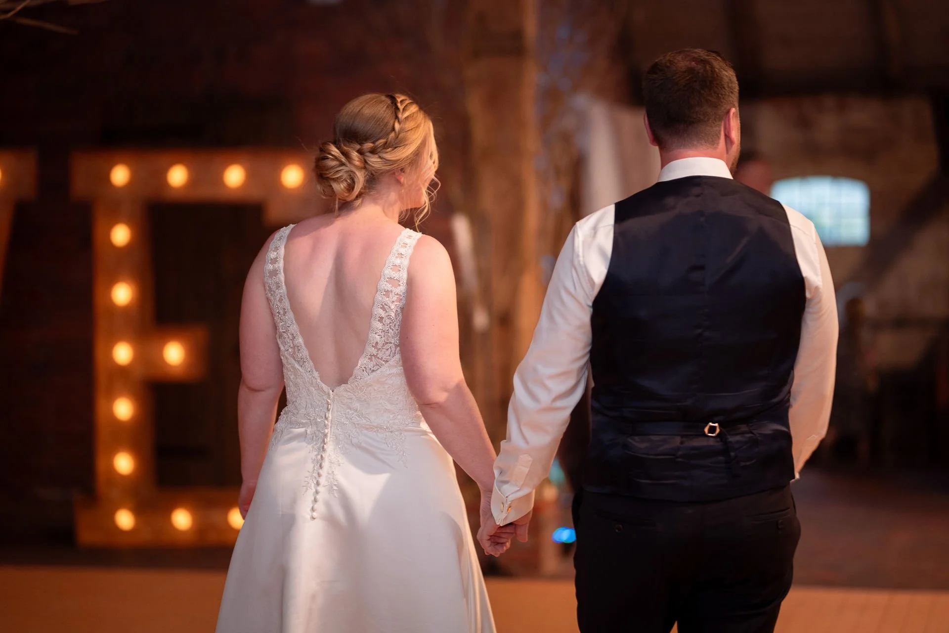 Standesamtliche Trauun Hochzeitsscheune Ihlow Hochzeitsfotografin (17).jpg