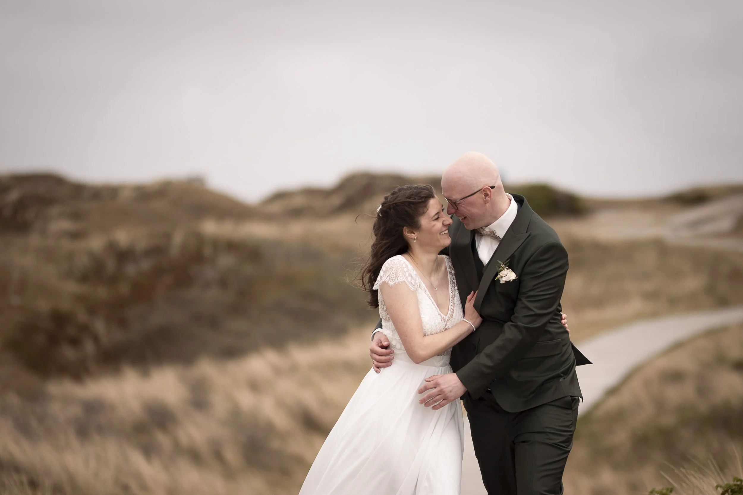 Hochzeitsfotograf Spiekeroog Heiraten am Meer Momentaufnahme emotionale Trauung Paarshooting Inselfotograf