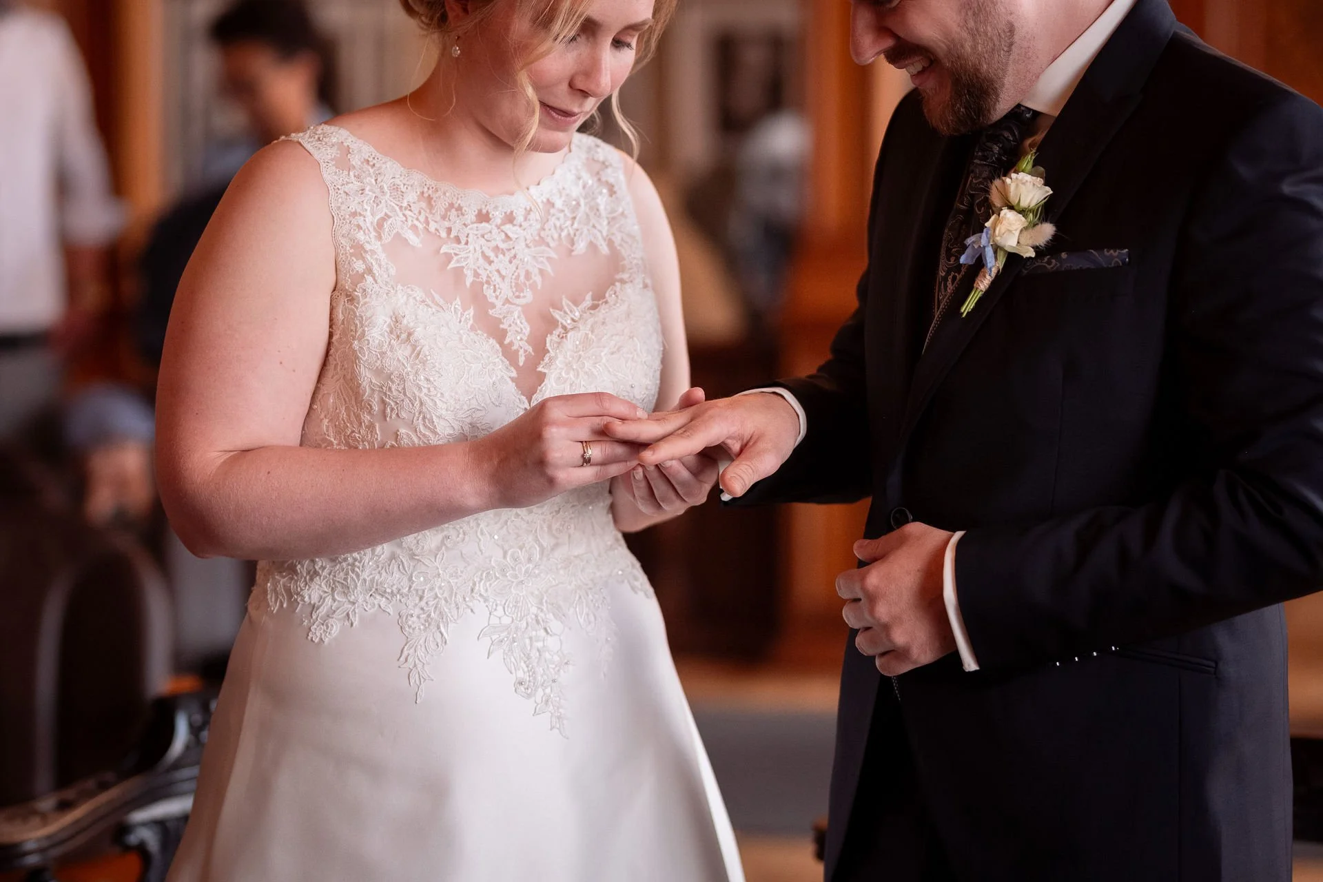 standesamliche Trauung Leer Hochzeitsfotograf Prinz Heinrich (33).jpg