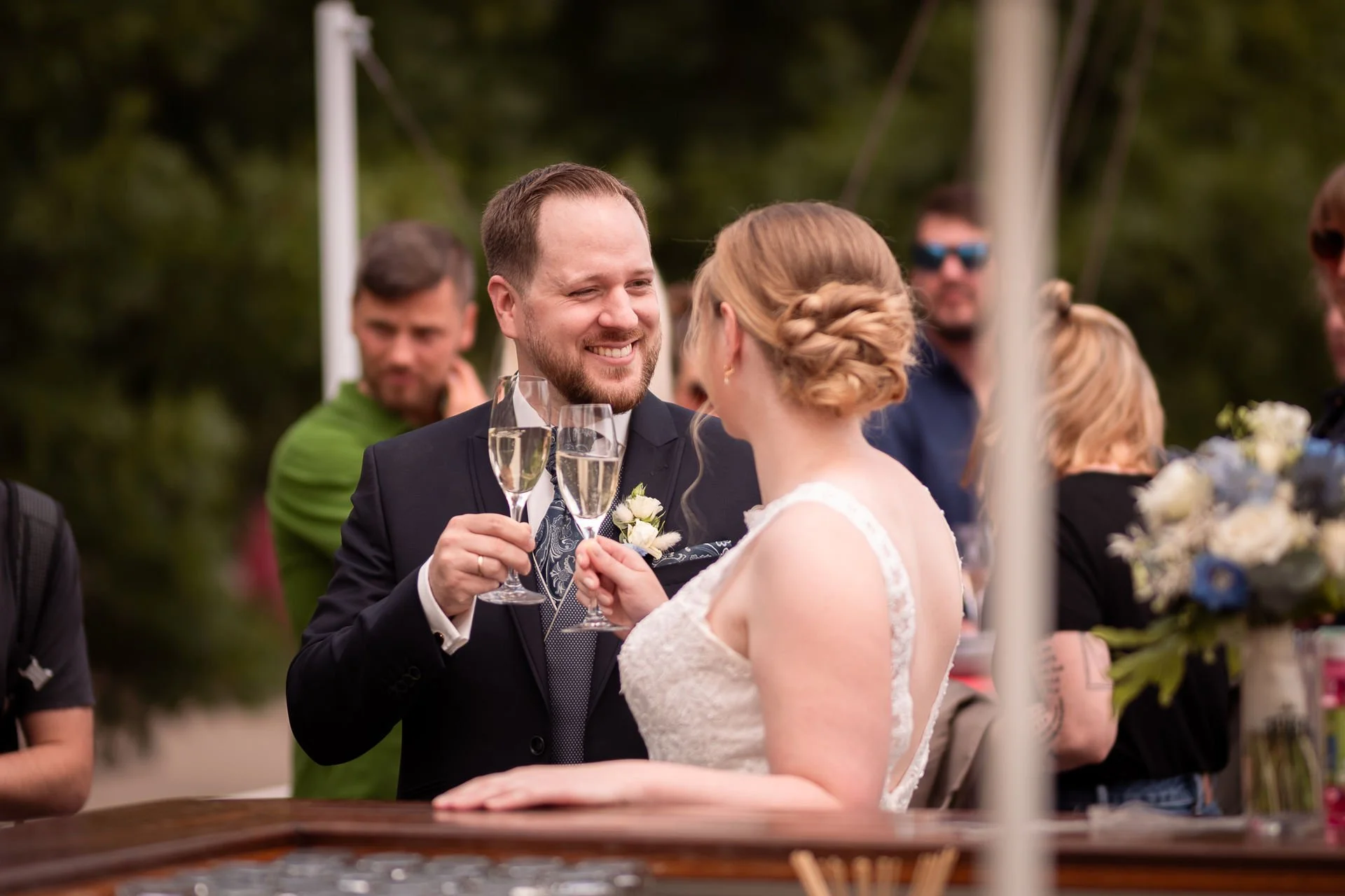 standesamliche Trauung Leer Hochzeitsfotograf Prinz Heinrich (53).jpg