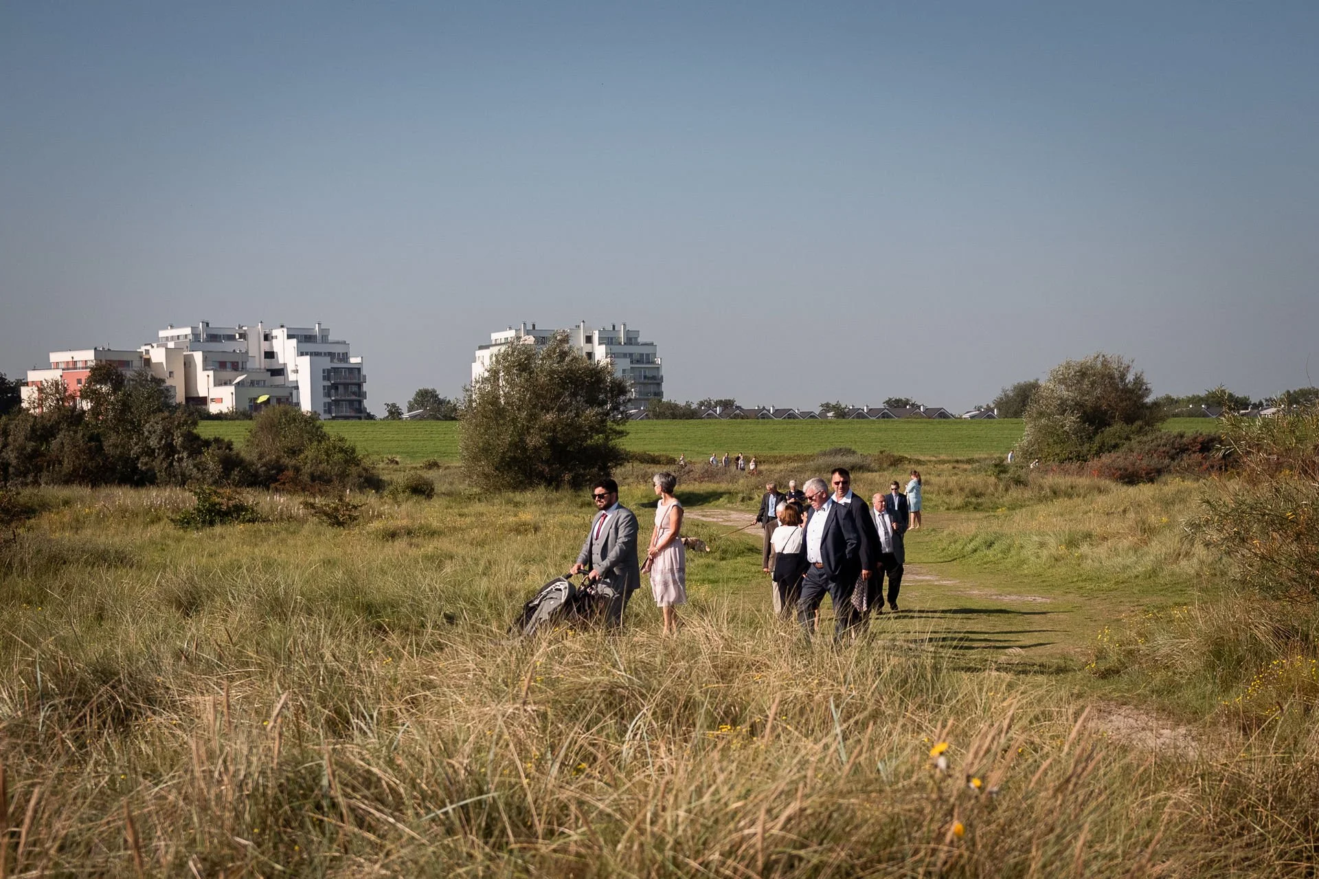 Hochzeitsfotograf Schillig Wangerland Hochzeit Hochzeitspaar Standesamt Dünen Strand Hochzeitsfotografin Wattenmeer
