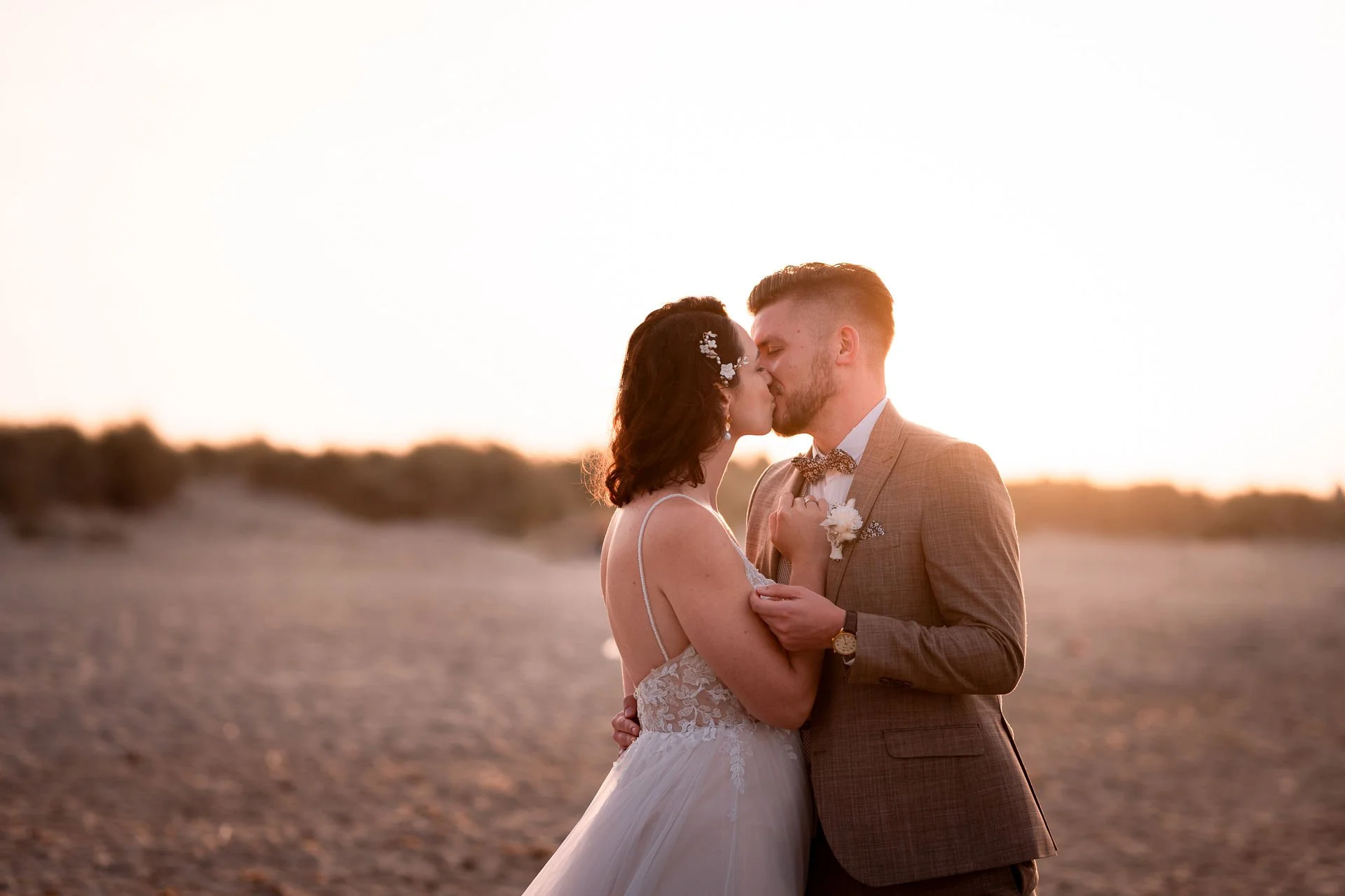Hochzeitsfotograf Schillig Wangerland Hochzeit Hochzeitspaar Afterwedding Dünen Strand Hochzeitsfotografin Wattenmeer