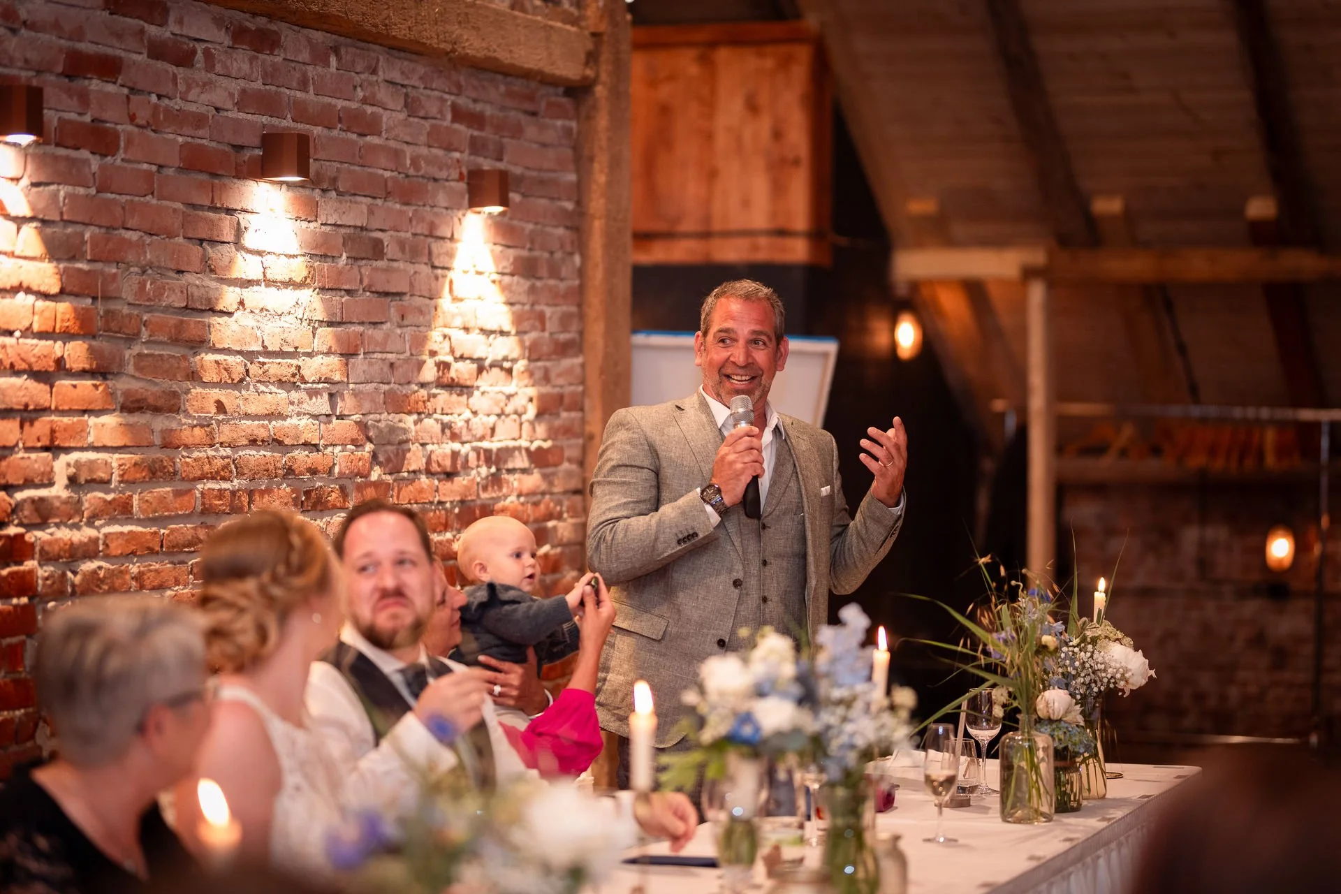 Hochzeitsfotograf Ihlow Hochzeit Fotografin Aurich Emden Leer Standesamt Hochzeitsscheune Momente