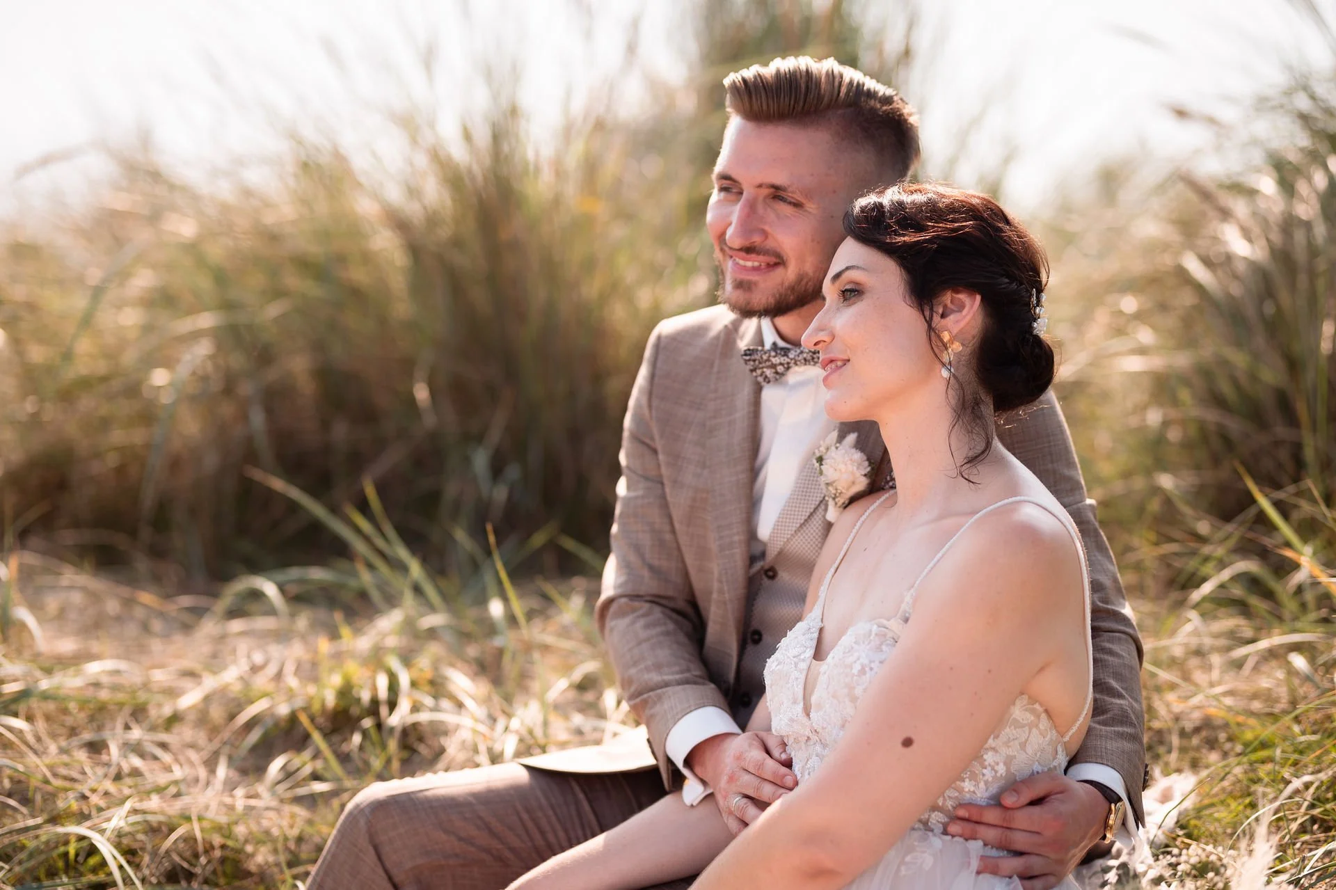 Hochzeitsfotograf Schillig Wangerland Hochzeit Hochzeitspaar Standesamt Dünen Strand Hochzeitsfotografin Wattenmeer