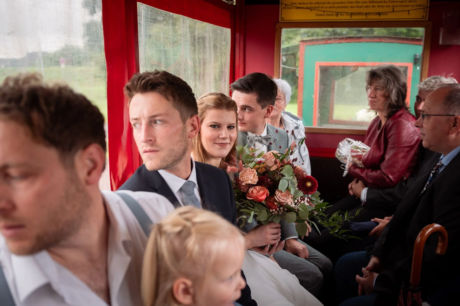 Hochzeitsfotograf Aurich Wiesmoor Blumenhalle standesamtliche Trauung Hochzeitsfotografin 
