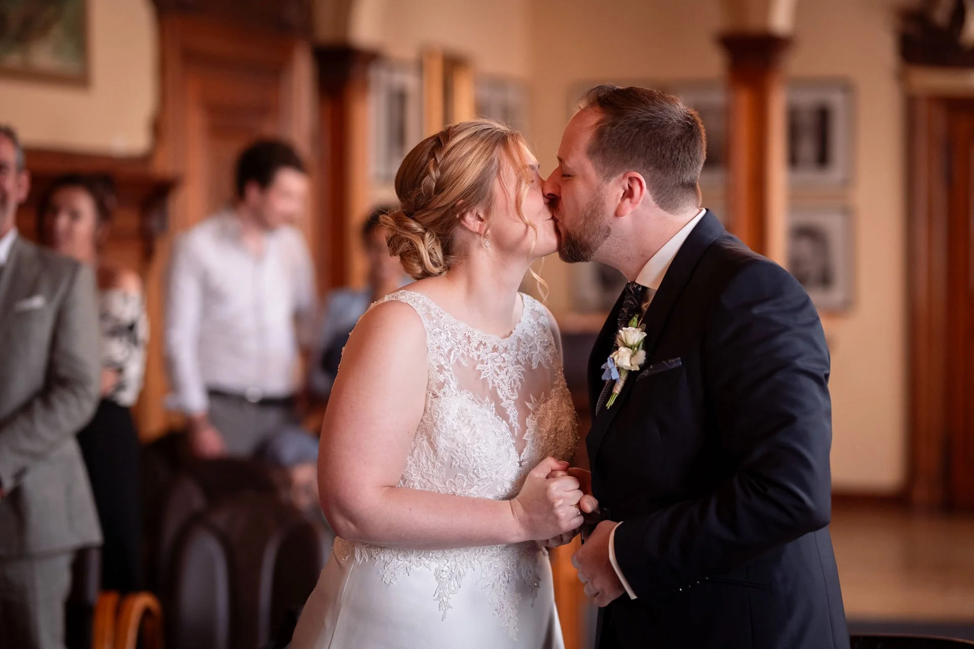 standesamliche Trauung Leer Hochzeitsfotograf Prinz Heinrich (34).jpg