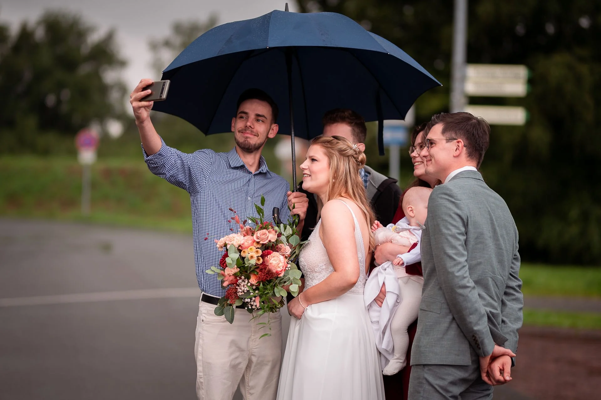 Hochzeitsfotograf Aurich Wiesmoor Blumenhalle standesamtliche Trauung Hochzeitsfotografin 