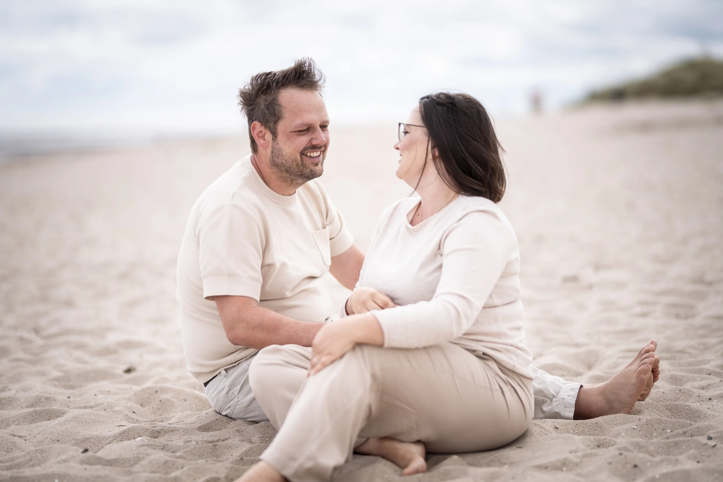 Familienshooting Familienfotos Meer Schillig Wangerland Ostfriesland Aurich Strand Meer Ebbe Flut Familienfotograf Fotografin
