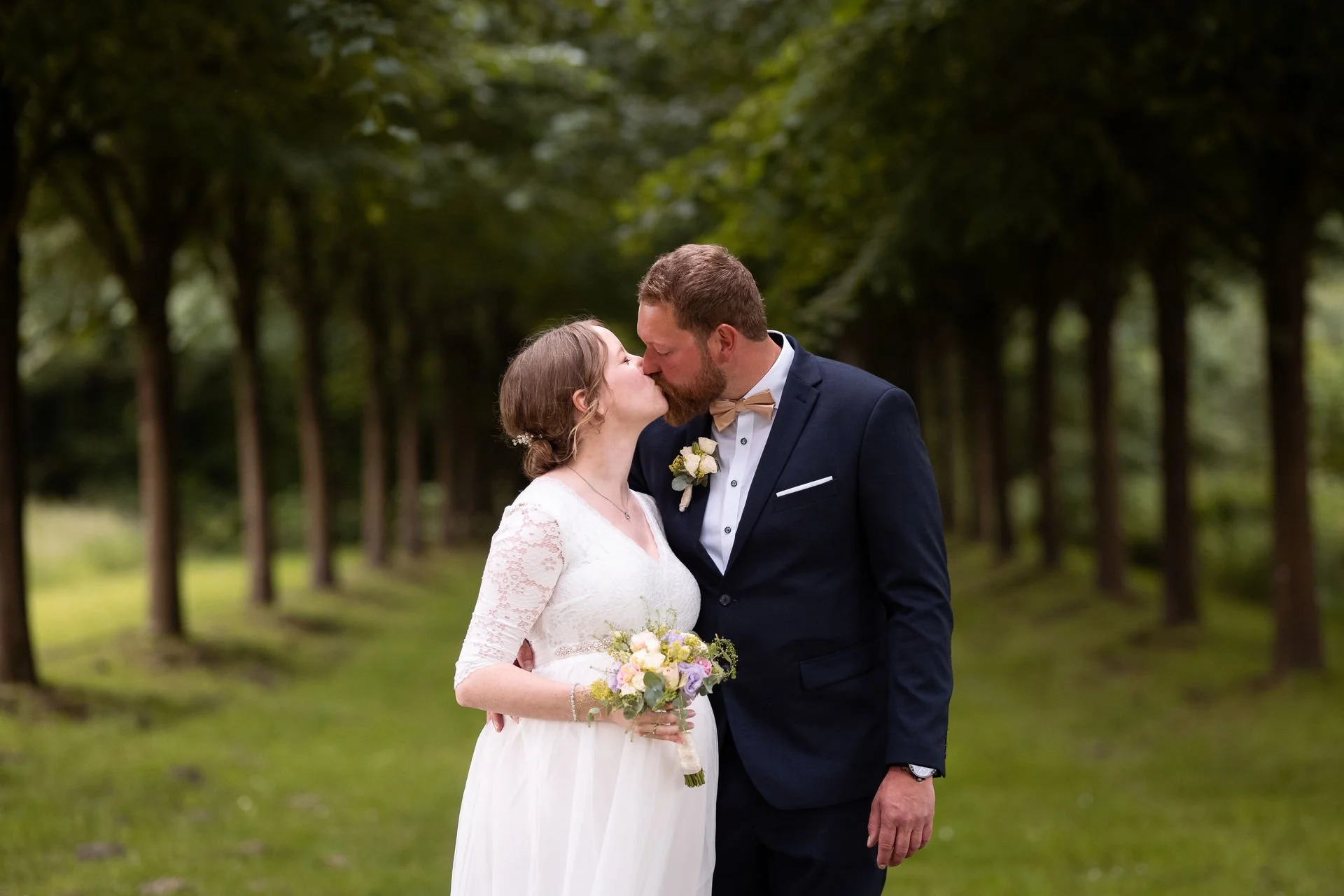 standesamtliche Trauung Kloster Ihlow Hochzeitsfotograf (58).jpg