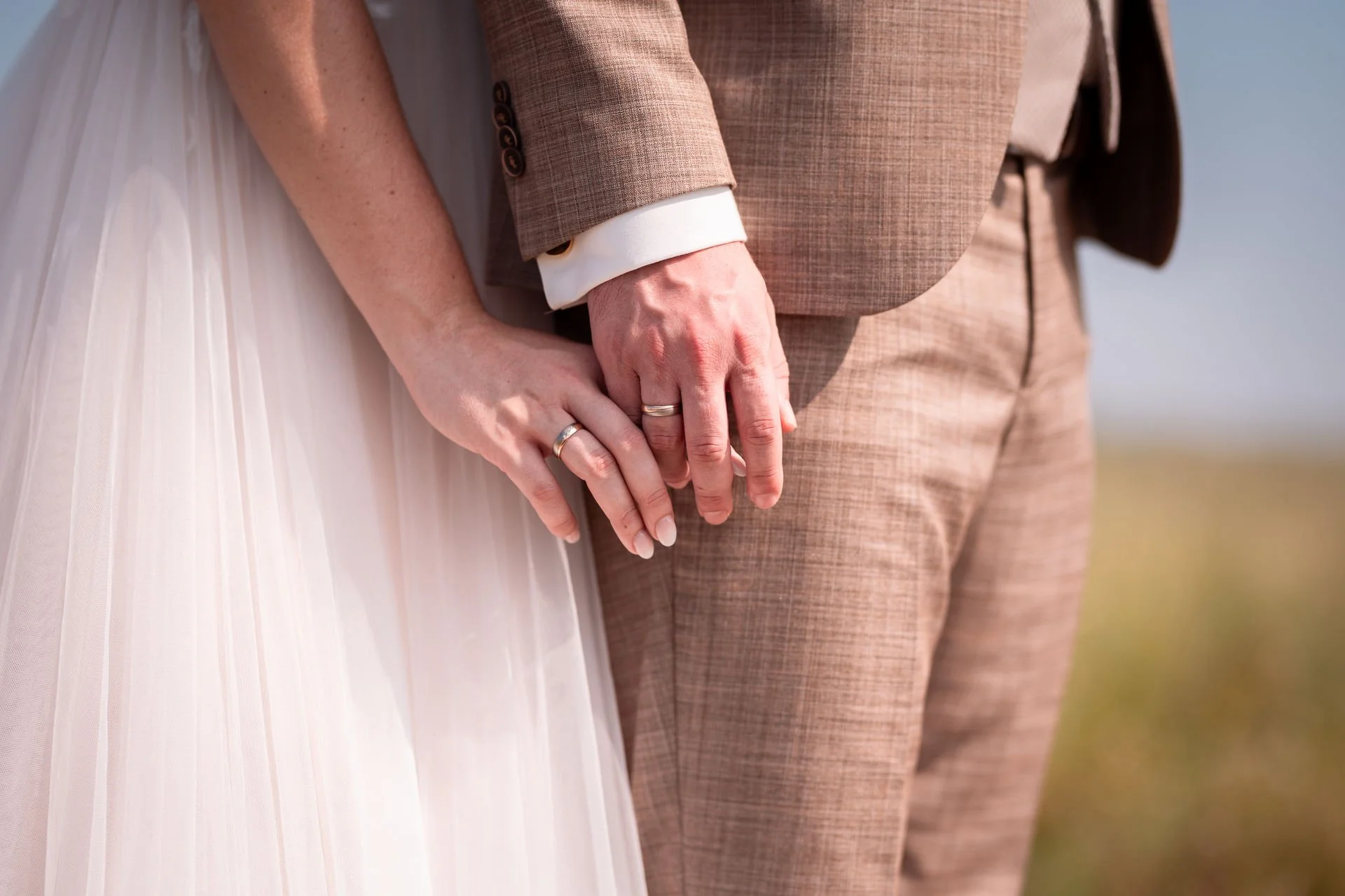 Hochzeitsfotograf Schillig Wangerland Hochzeit Hochzeitspaar Standesamt Dünen Strand Hochzeitsfotografin Wattenmeer