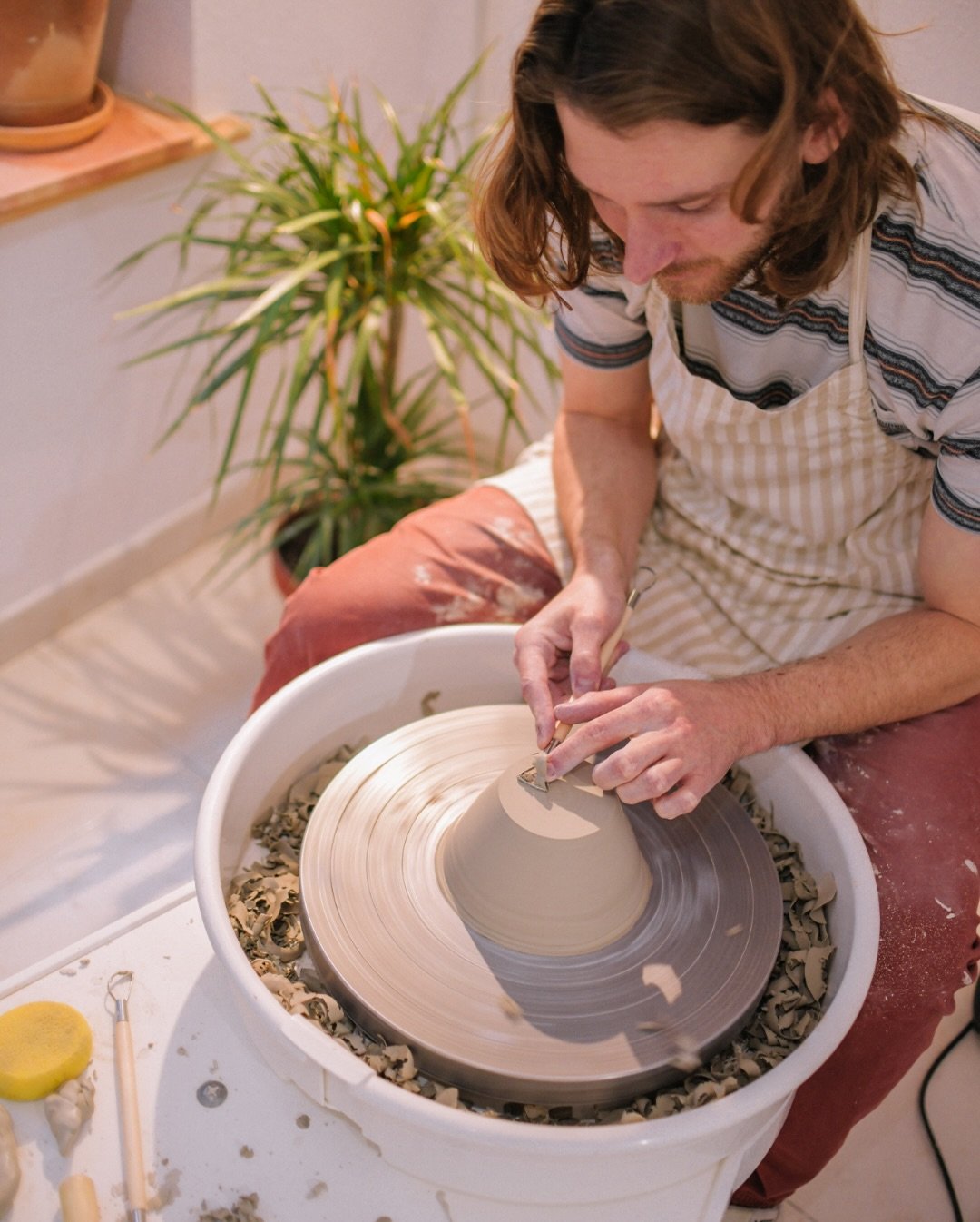 Talleres privados en Otta Studio ✨
Pensados para que disfrutes de la cer&aacute;mica a tu ritmo, podr&aacute;n elegir el que prefieran: cer&aacute;mica libre, esmaltar una pieza o experiencia de torno para m&aacute;ximo 2 personas
Un plan tranquilo, 