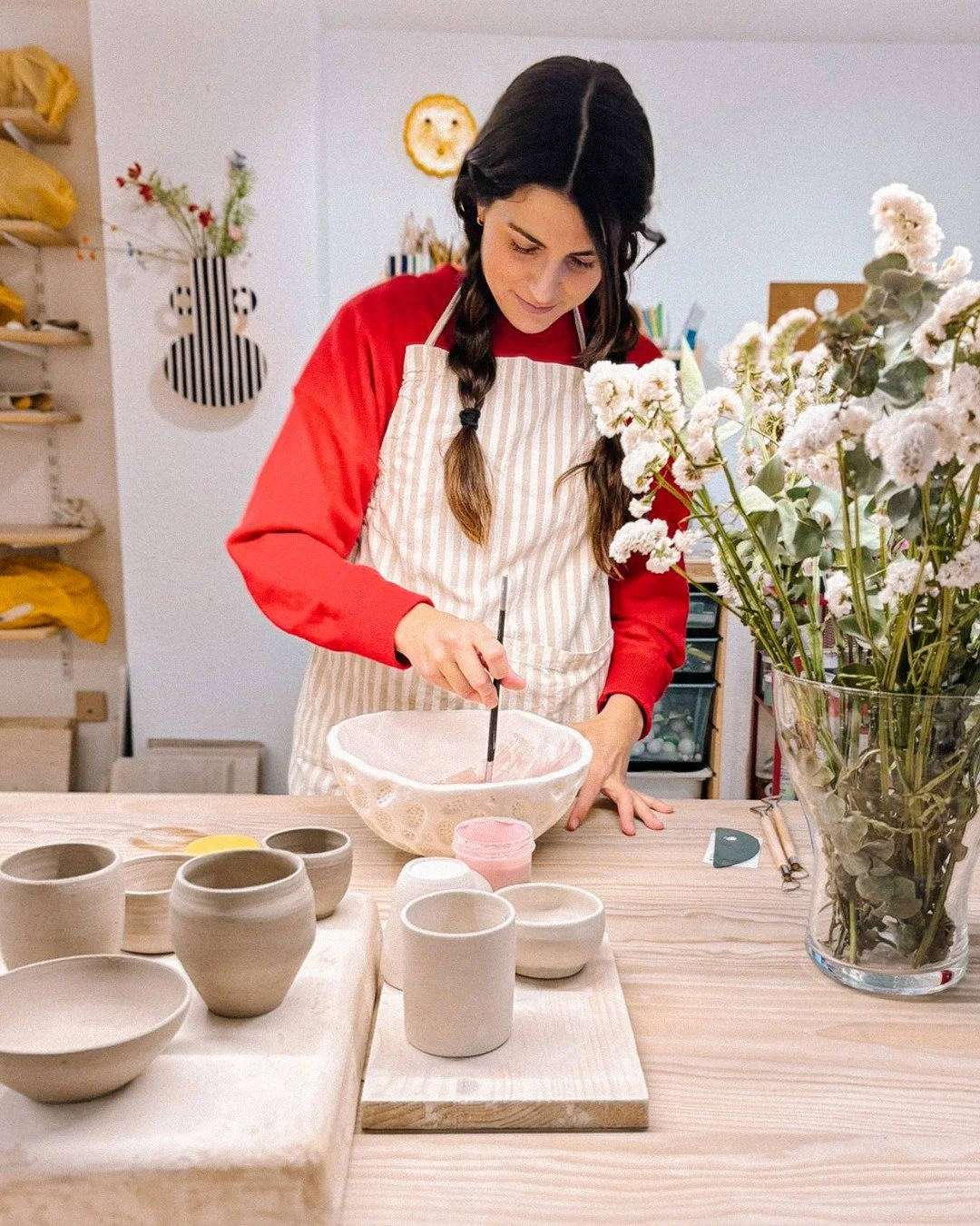 En Otta Studio tenemos un taller para cada momento:

📅 Talleres mensuales: para venir con calma, aprender y mejorar poco a poco.
🍶 Taller de torno: si siempre has querido probar el torno, este es tu sitio.
🌟 Talleres especiales de un d&iacute;a: e