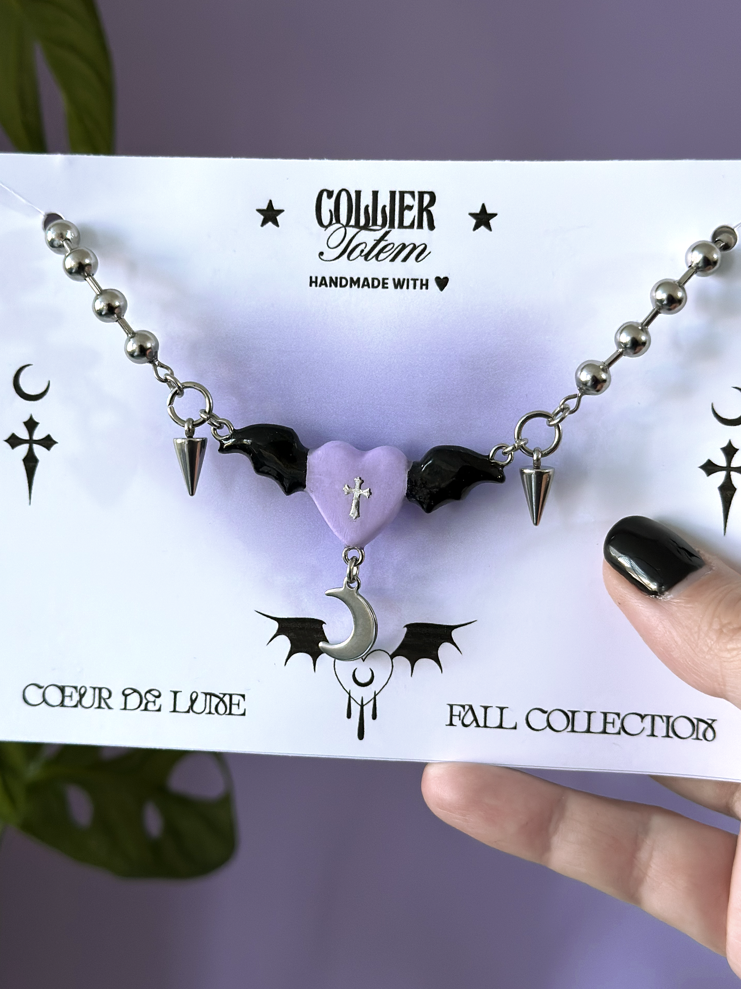collier_coeur_chauve-souris2.png