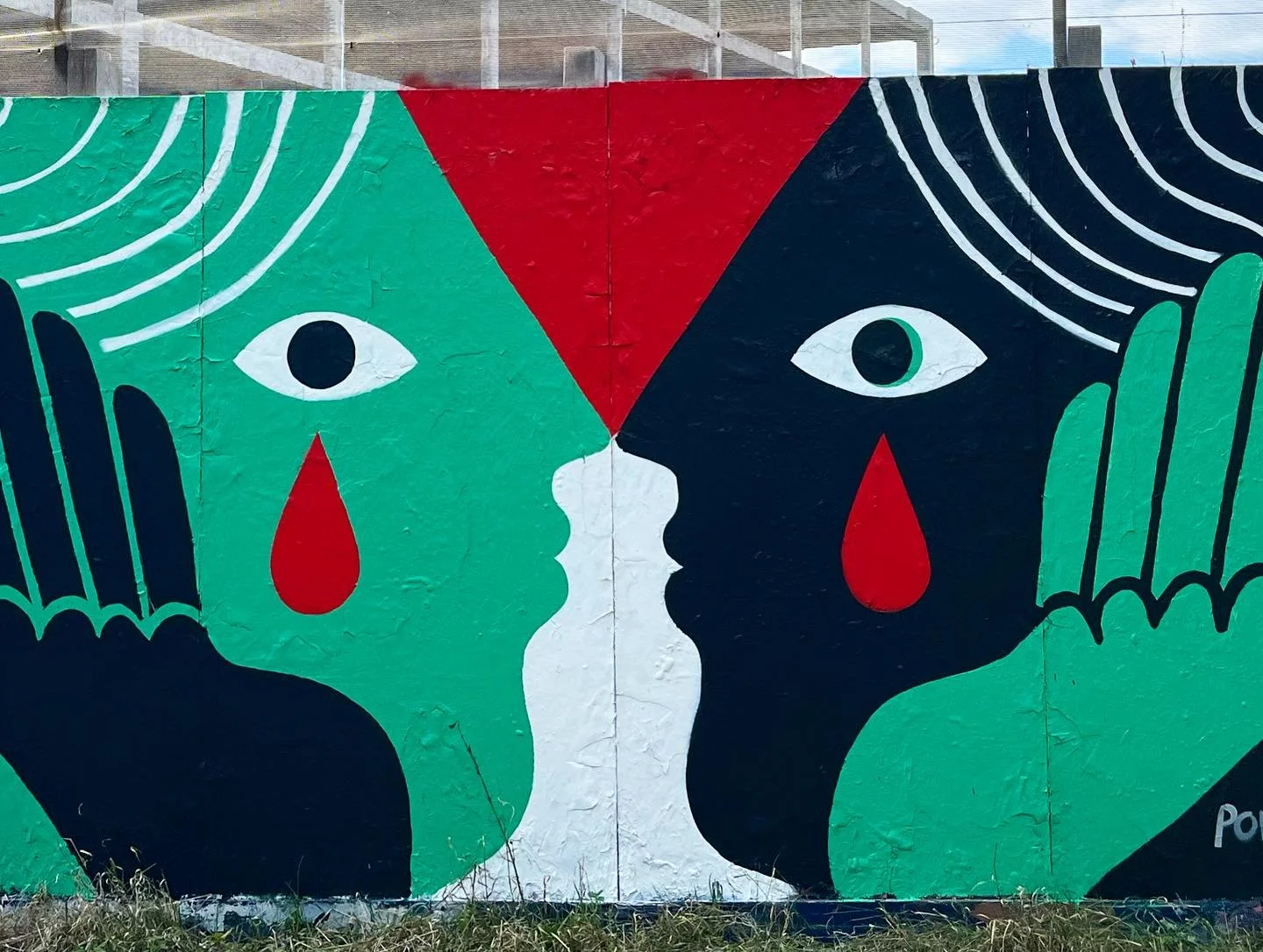 Yesterday a few of us hit up some hoardings and painted in solidarity with Palestine. Heres&rsquo;s mine - done in record time between baby naps and toddler meltdowns.
Check out the Bristol-Bath railway path ( by the chocolate factory , Easton) to ch