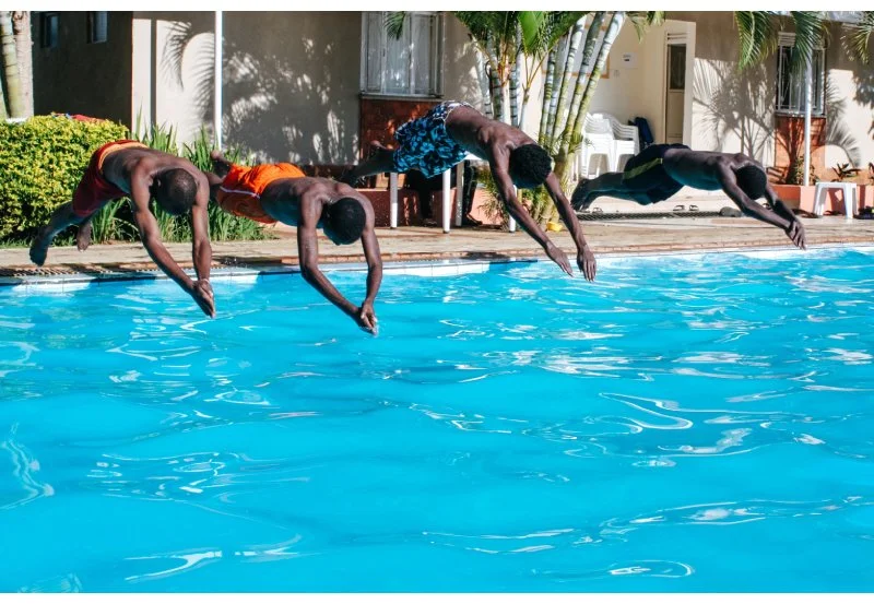 Aprendeu que o negro não sabe nadar, agora mergulha online pela inclusão