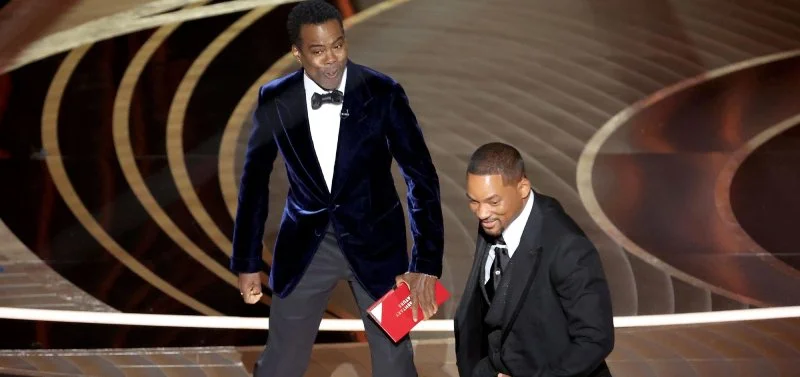 Dói, dói, um tapinha já dói? E as palavras, quanto pesam de violência e trauma?