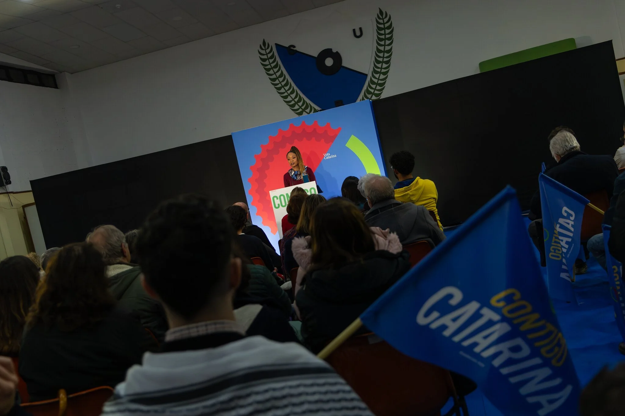 A democracia somos nós, a anti-democracia também. O que o futuro nos reserva?