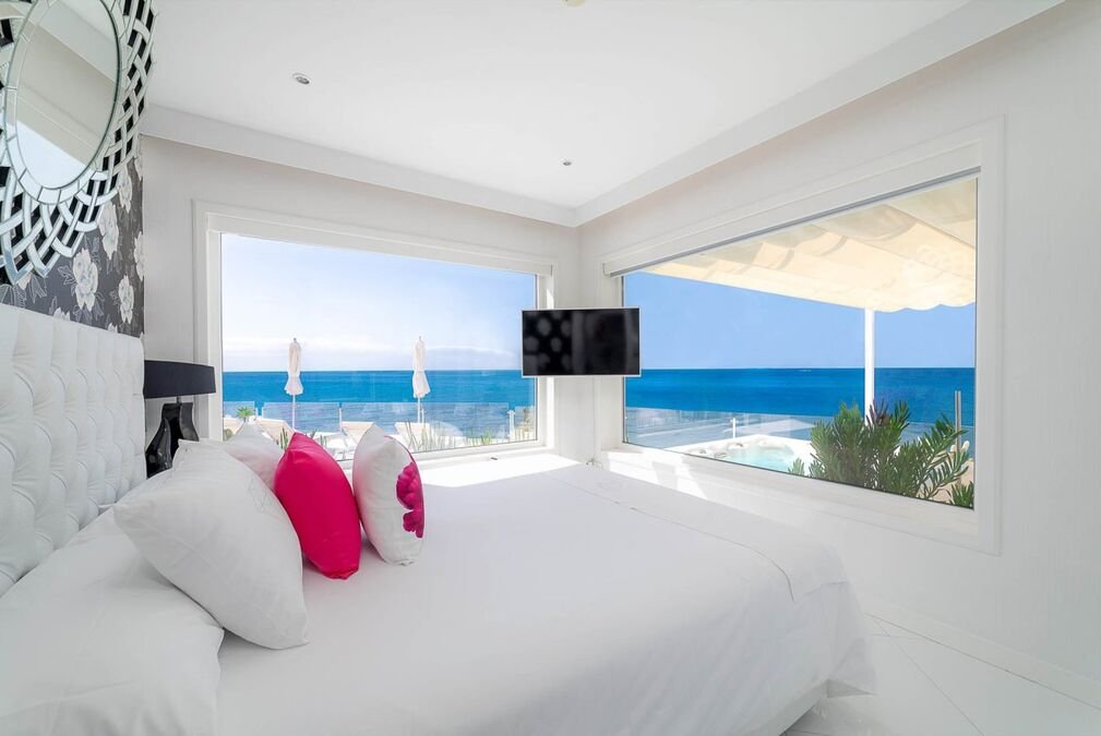 Lani's Suites Deluxe - Luxury Travel Spain2