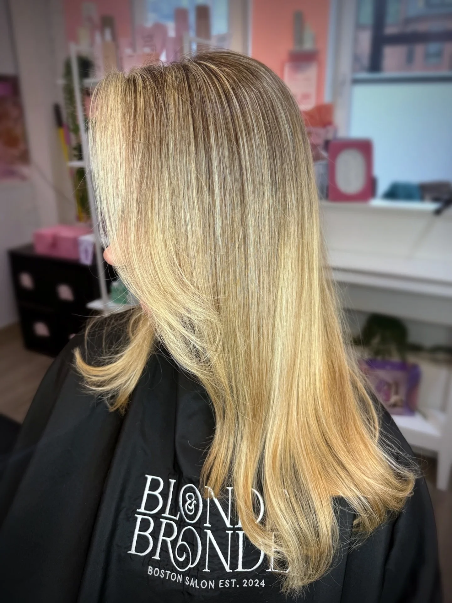 Golden blonde done right ✨

This transformation was all about creating a softer, brighter, and more dimensional blonde while keeping the result natural-looking and healthy 🤍

One thing we always pay attention to is your inspiration photos &mdash; bu