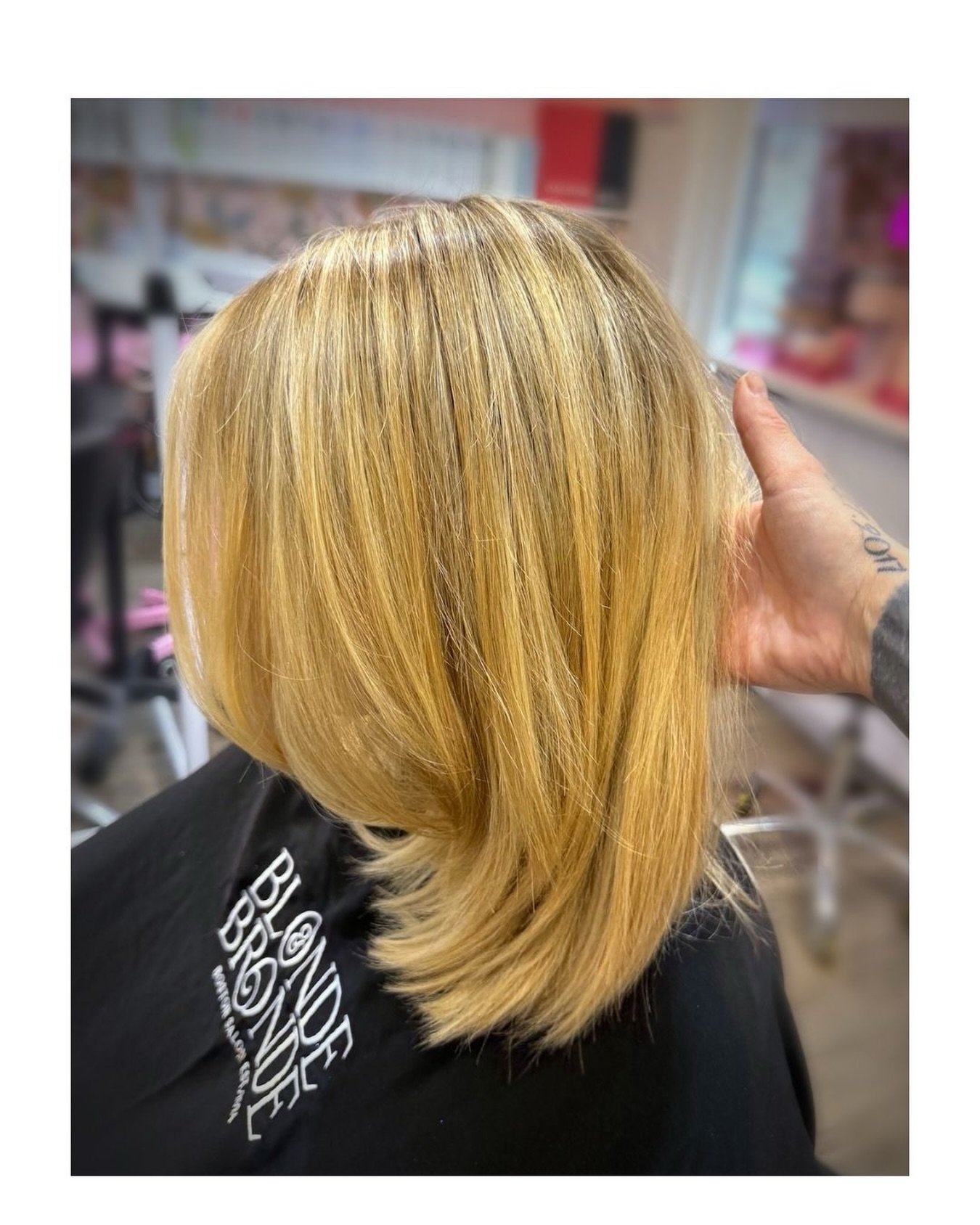 A soft blonde refresh, healthier ends, fresh layers, and the RIGHT tones can completely change the way your hair looks and feels 🤍

Brighter. Softer. More dimensional.
And most importantly &mdash; healthy-looking.

Blonde &amp; Bronde Salon ✨