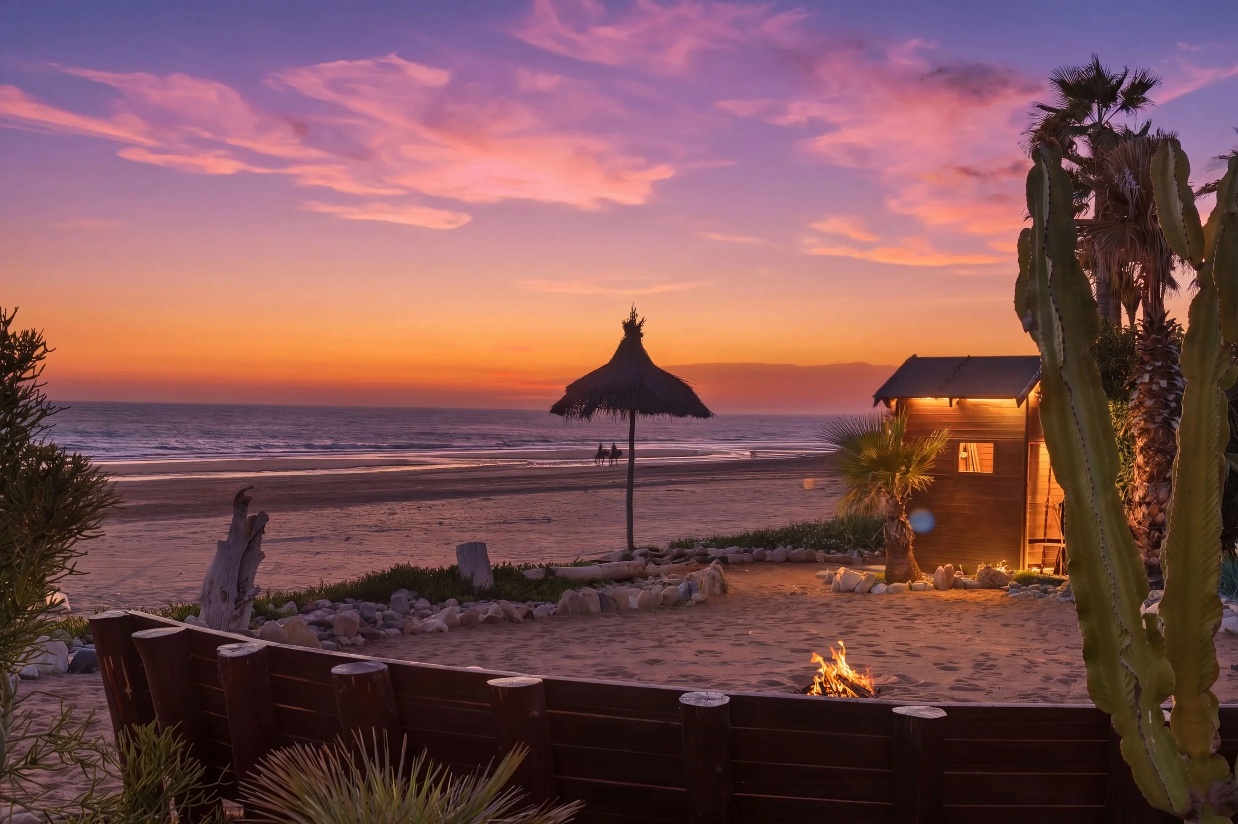 resort-beach-bonfire-experience(1).jpg