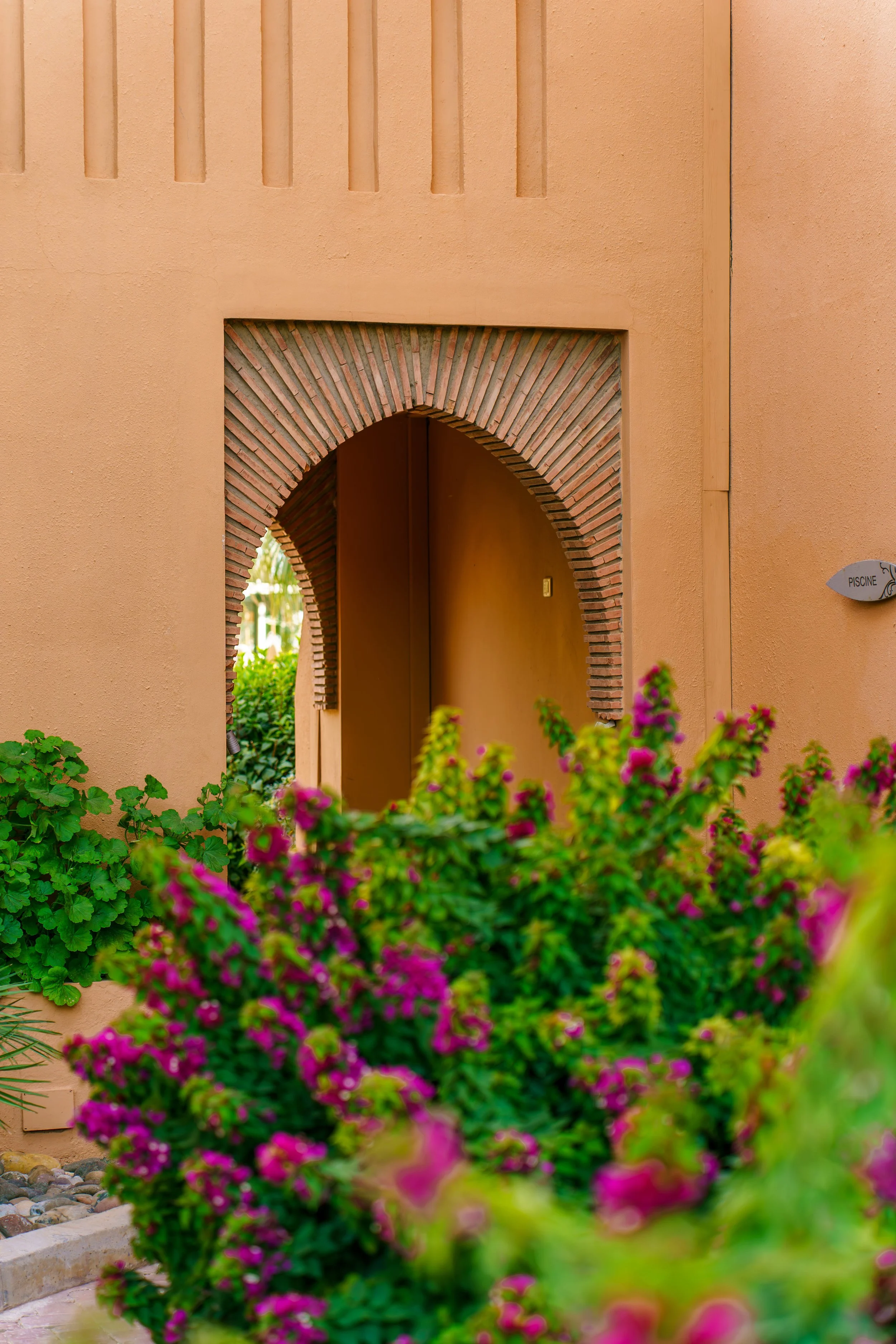 resort-traditional-moroccan-archway.jpg