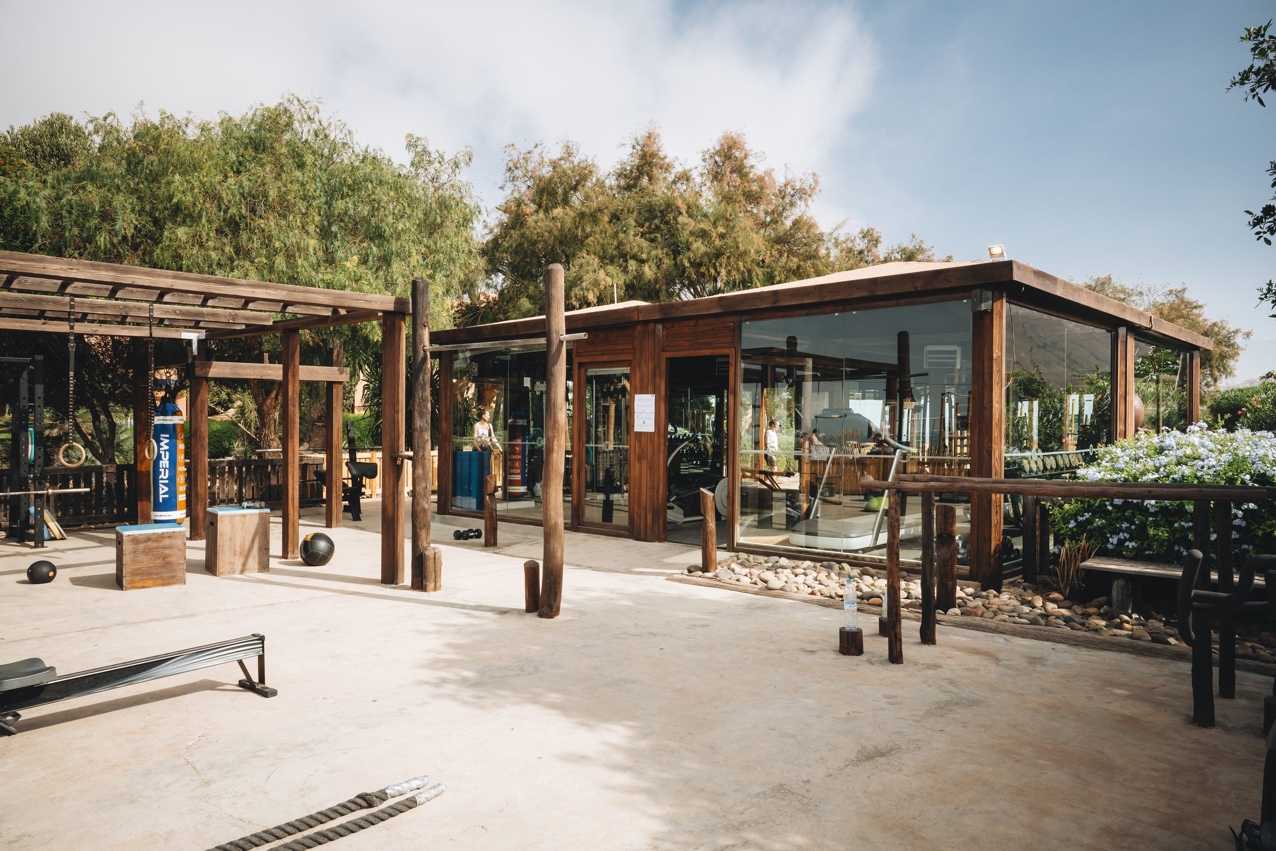 outdoor-gym-fitness-area.jpg